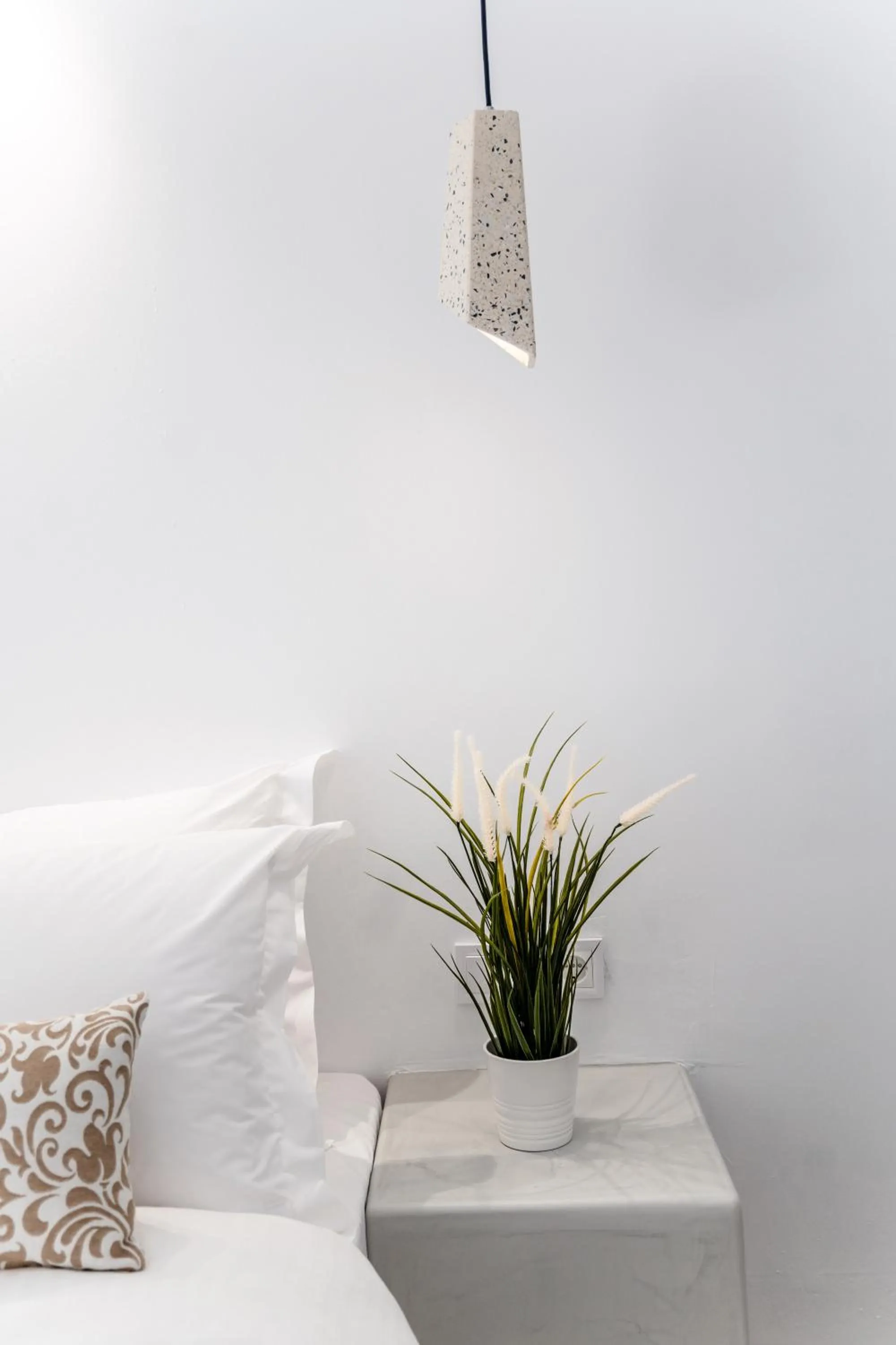 Bed in Kýma Perissa