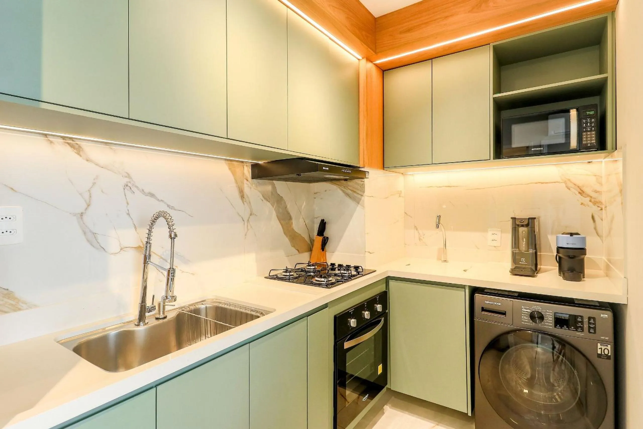 Kitchen or kitchenette in Composite Moema