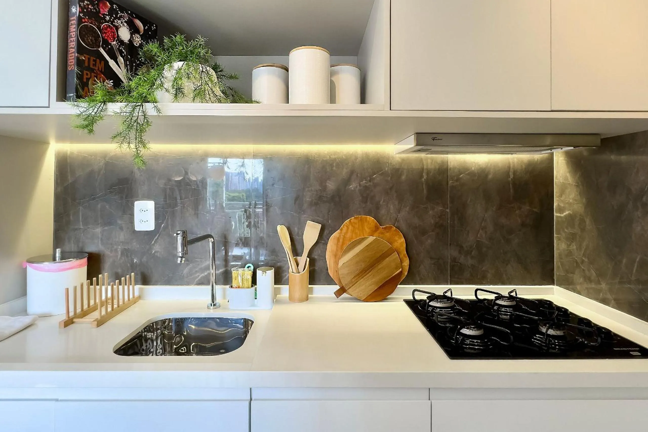 Kitchen or kitchenette in Composite Moema