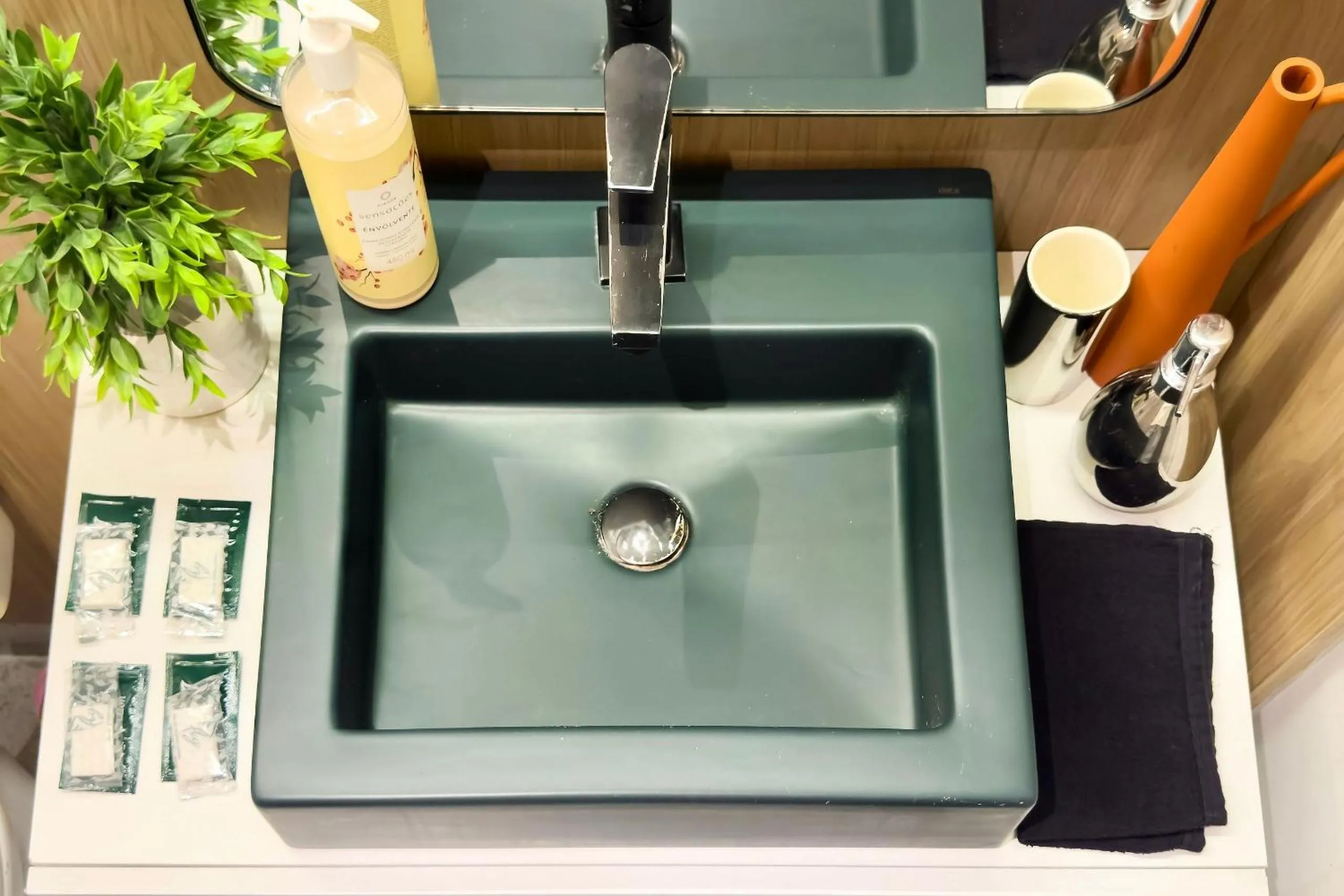 Toilet in Composite Moema