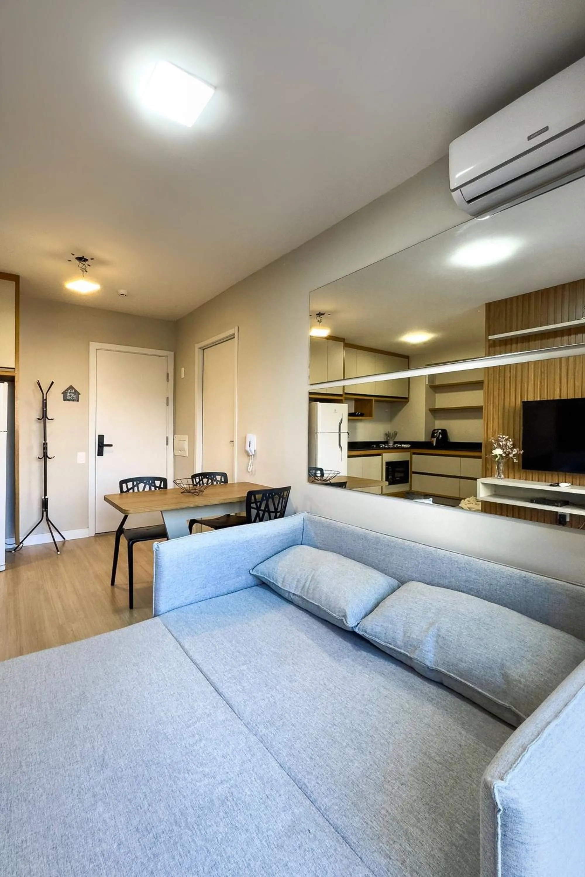 Living room in Composite Moema