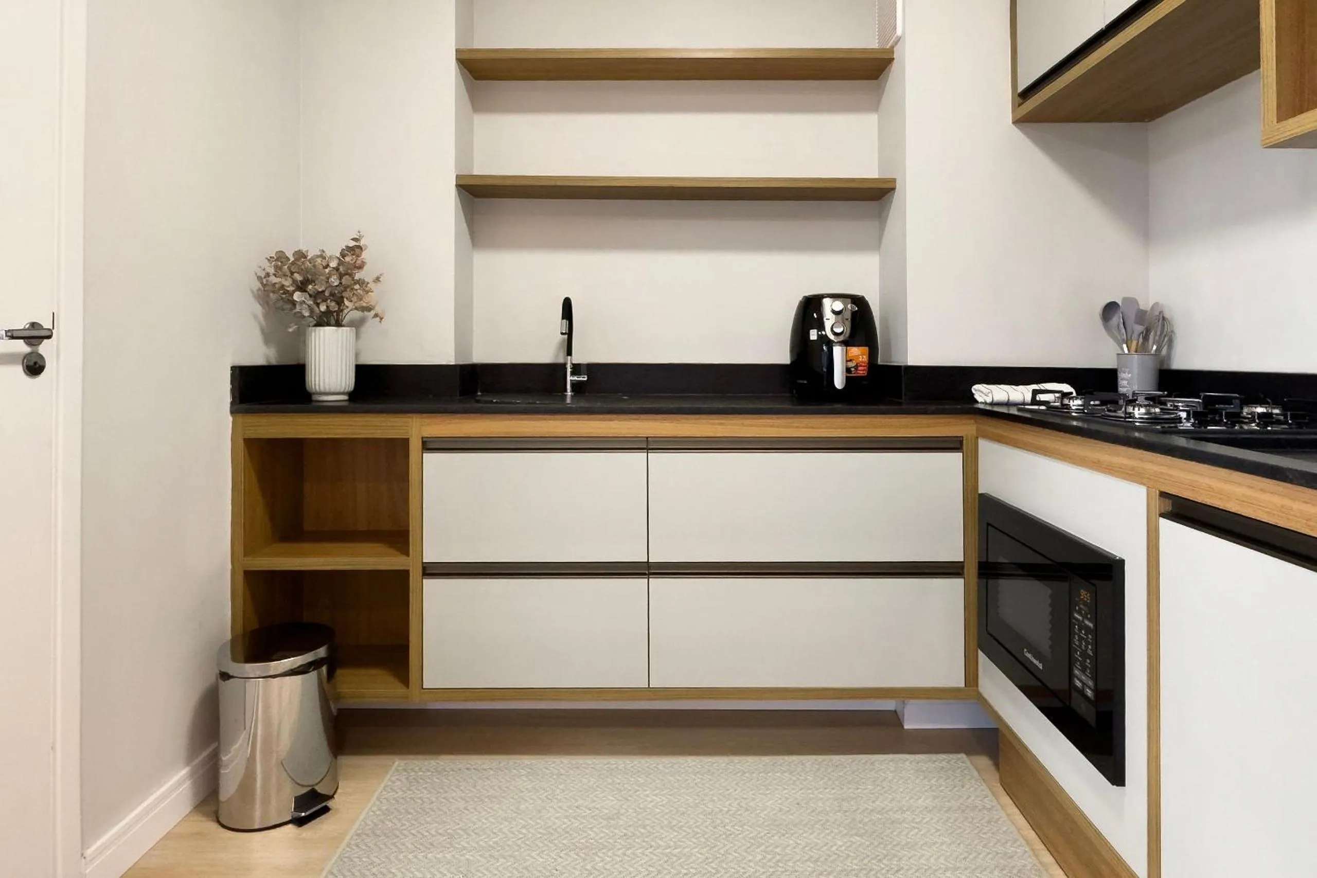 Kitchen or kitchenette in Composite Moema