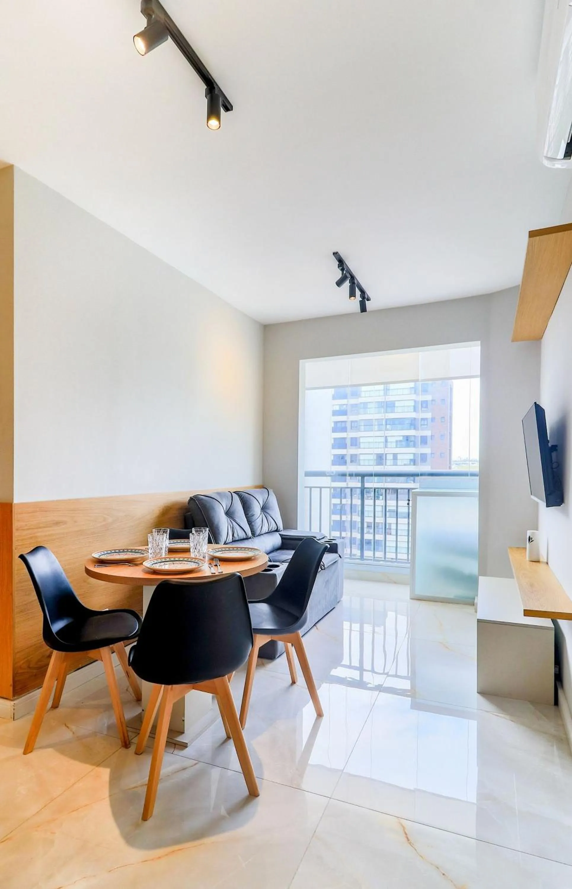 Living room in Composite Moema