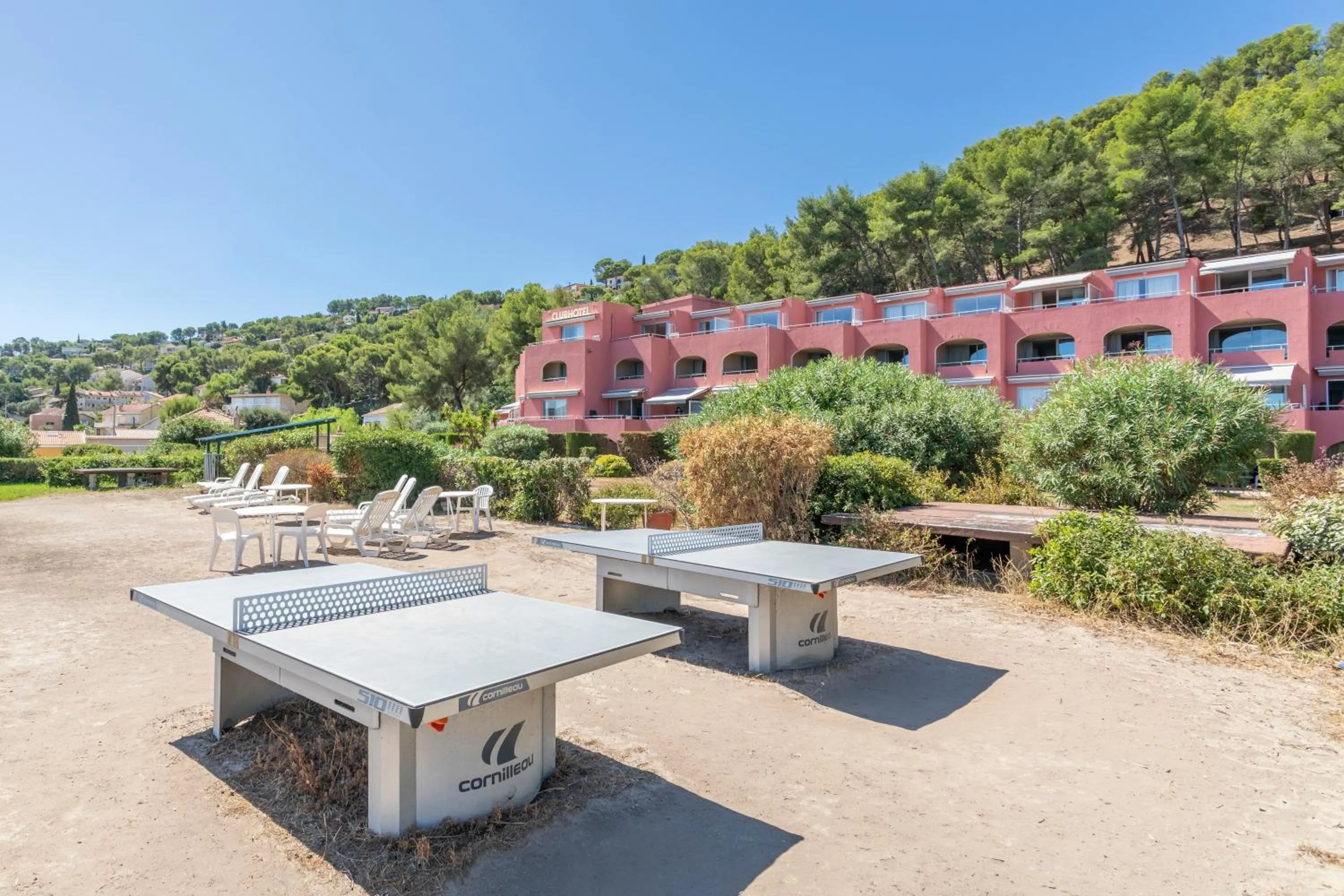 Property building in Résidence Pierre & Vacances Les Jardins de la Côte d'Azur