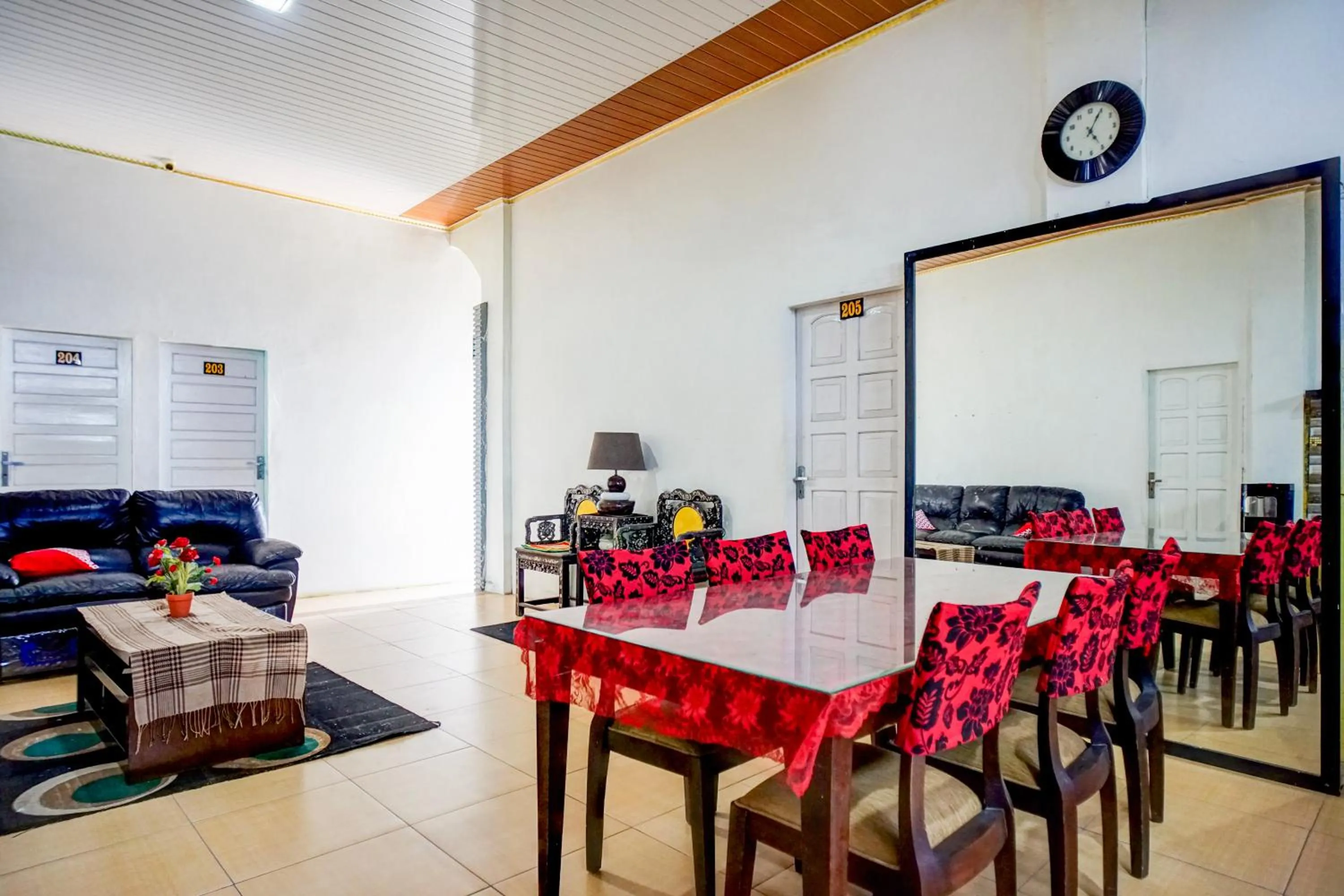 Lobby or reception in Hotel O Banda Aceh near Masjid Raya Baiturrahman formerly Wisma Tsacita