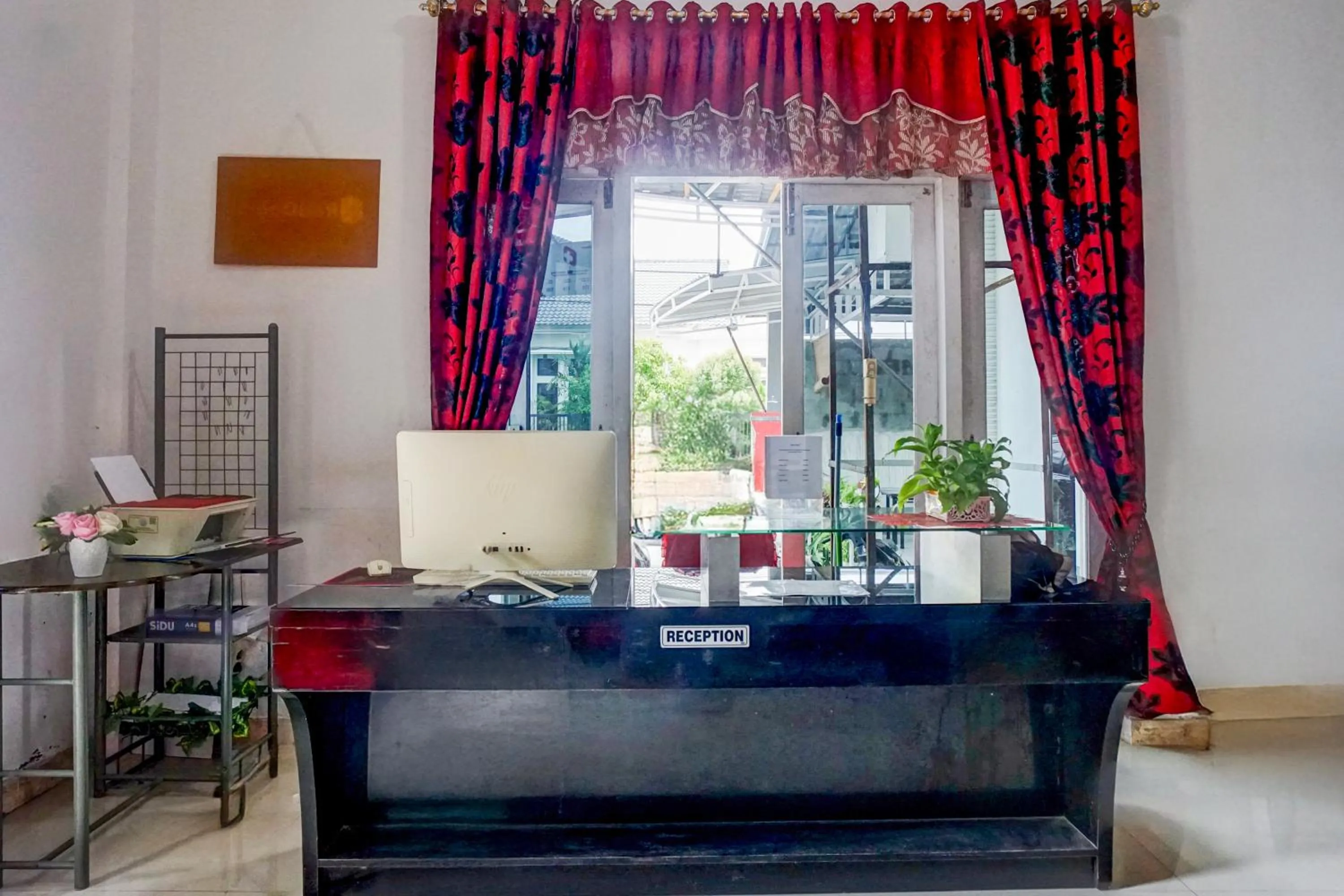 Lobby or reception in Hotel O Banda Aceh near Masjid Raya Baiturrahman formerly Wisma Tsacita