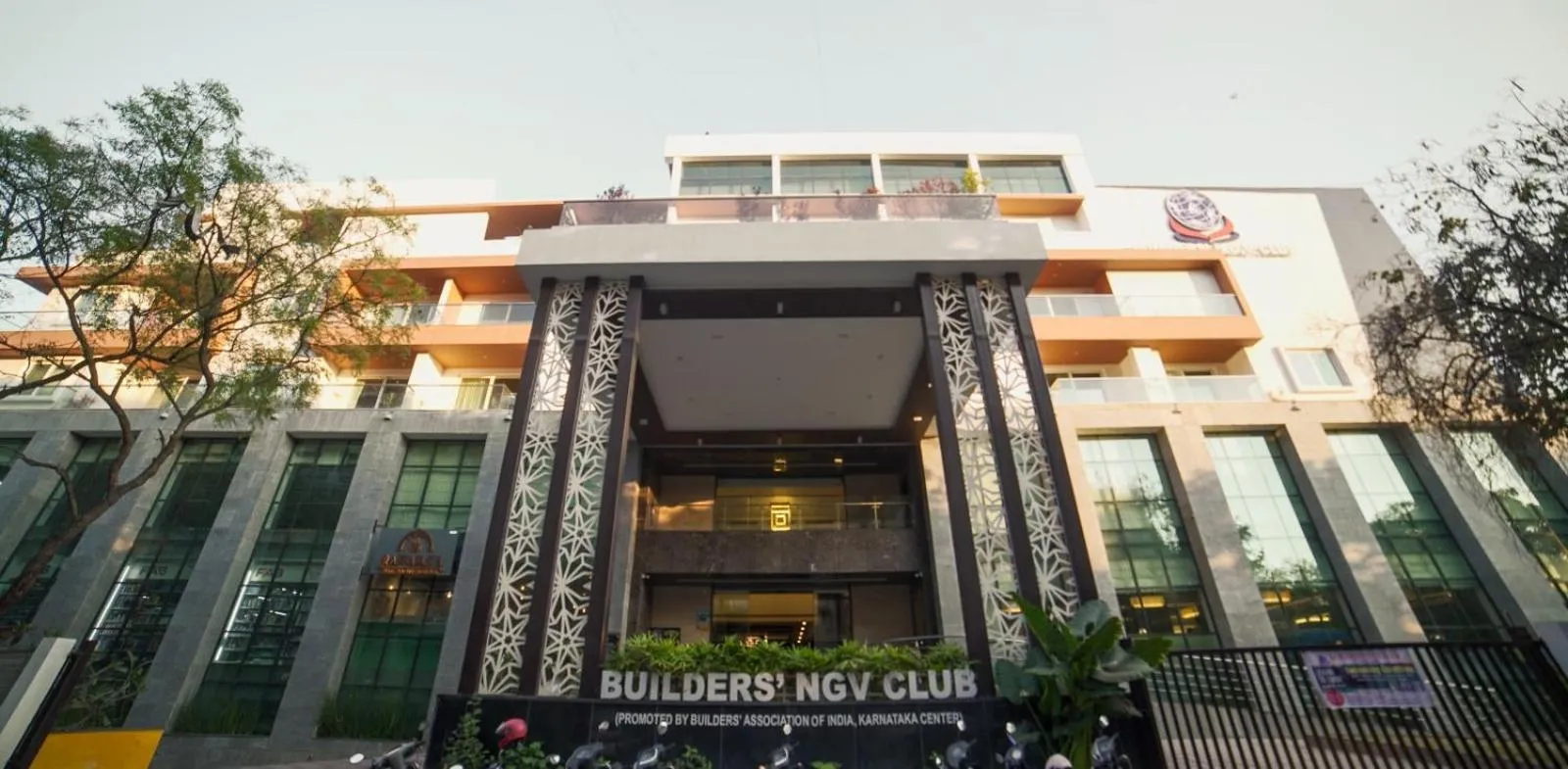 Property building in BNGV Grandeur Hotel & Banquets