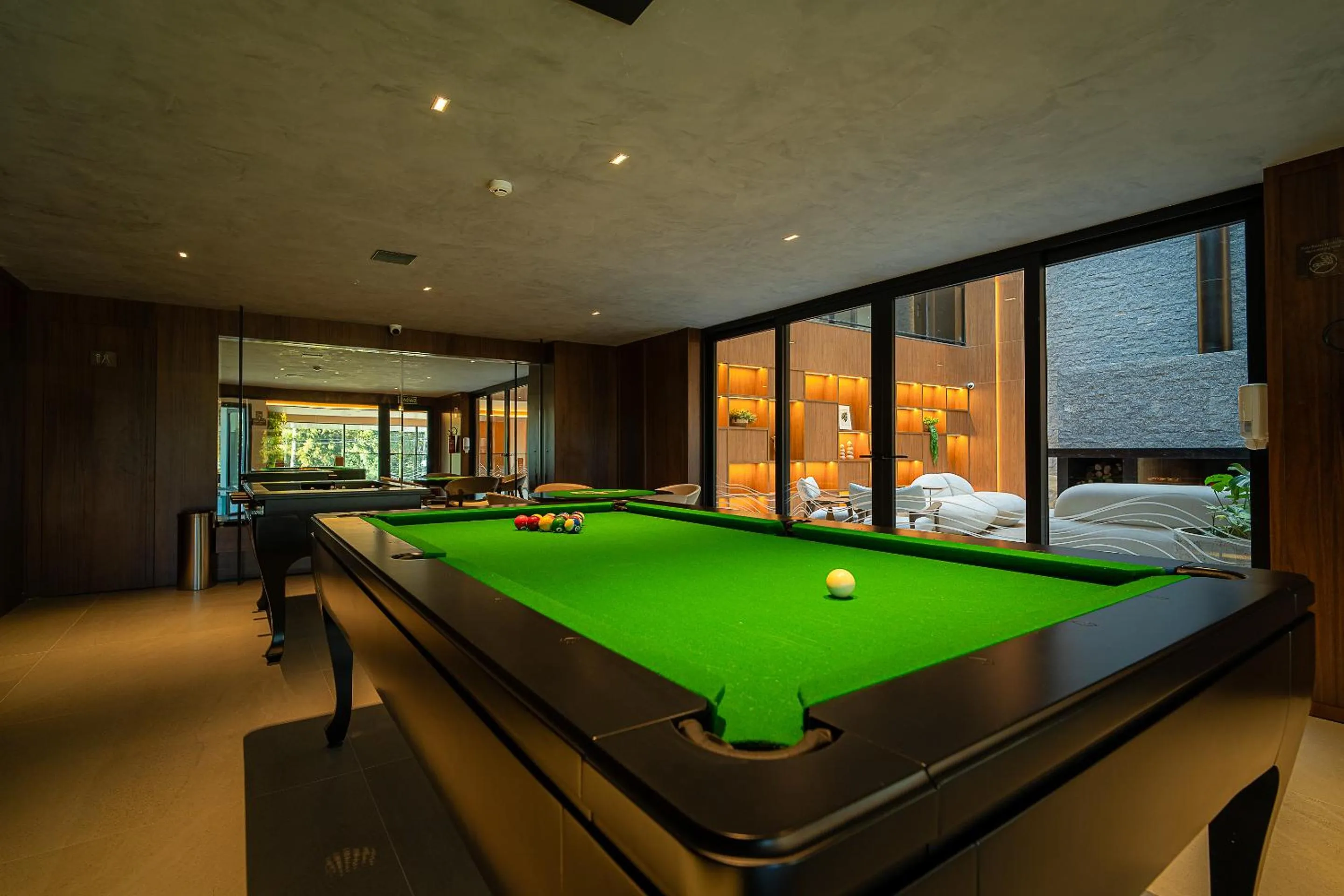 Game Room in Golden Tulip Canela OFICIAL