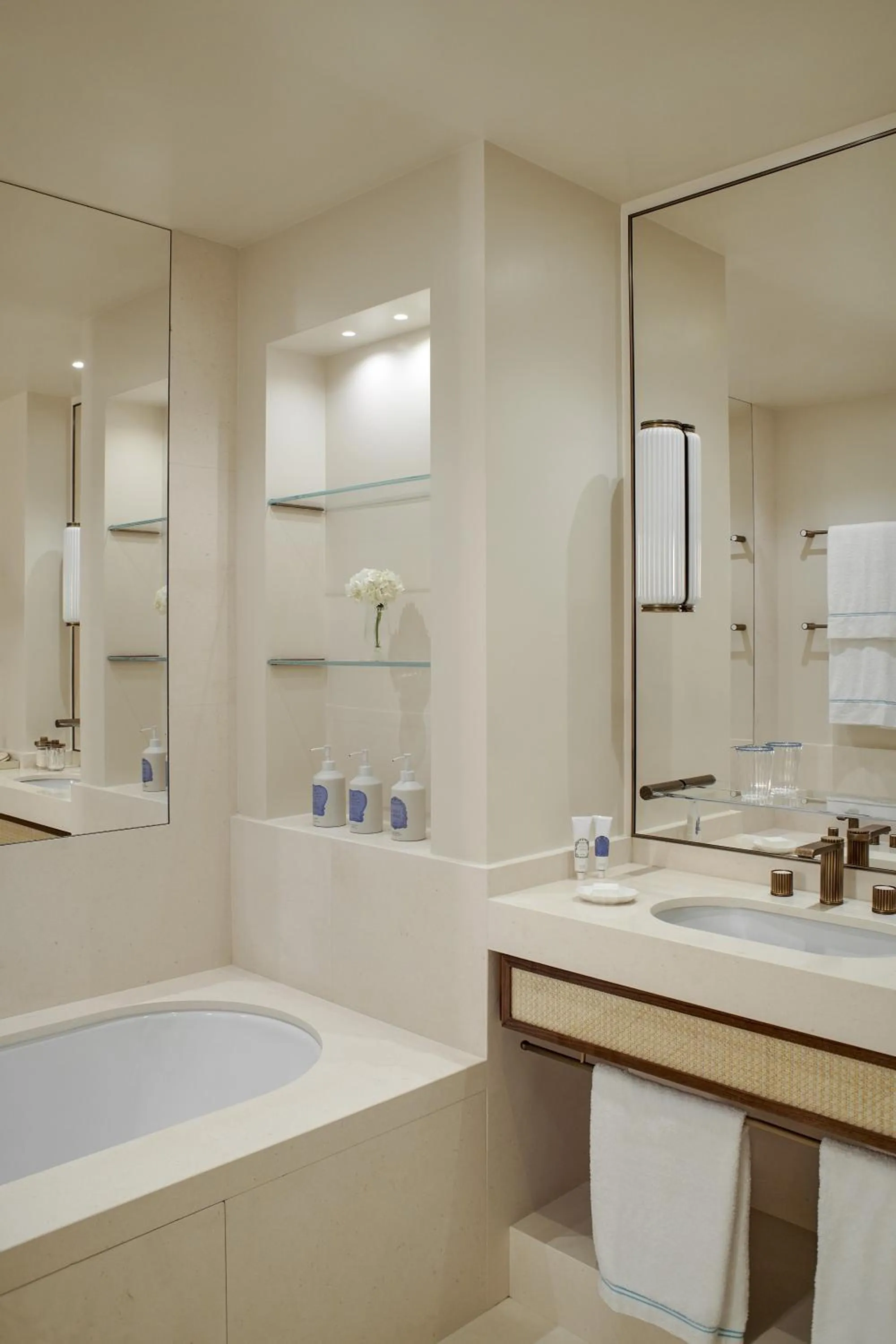 Bathroom in Hotel La Palma, Oetker Hotels
