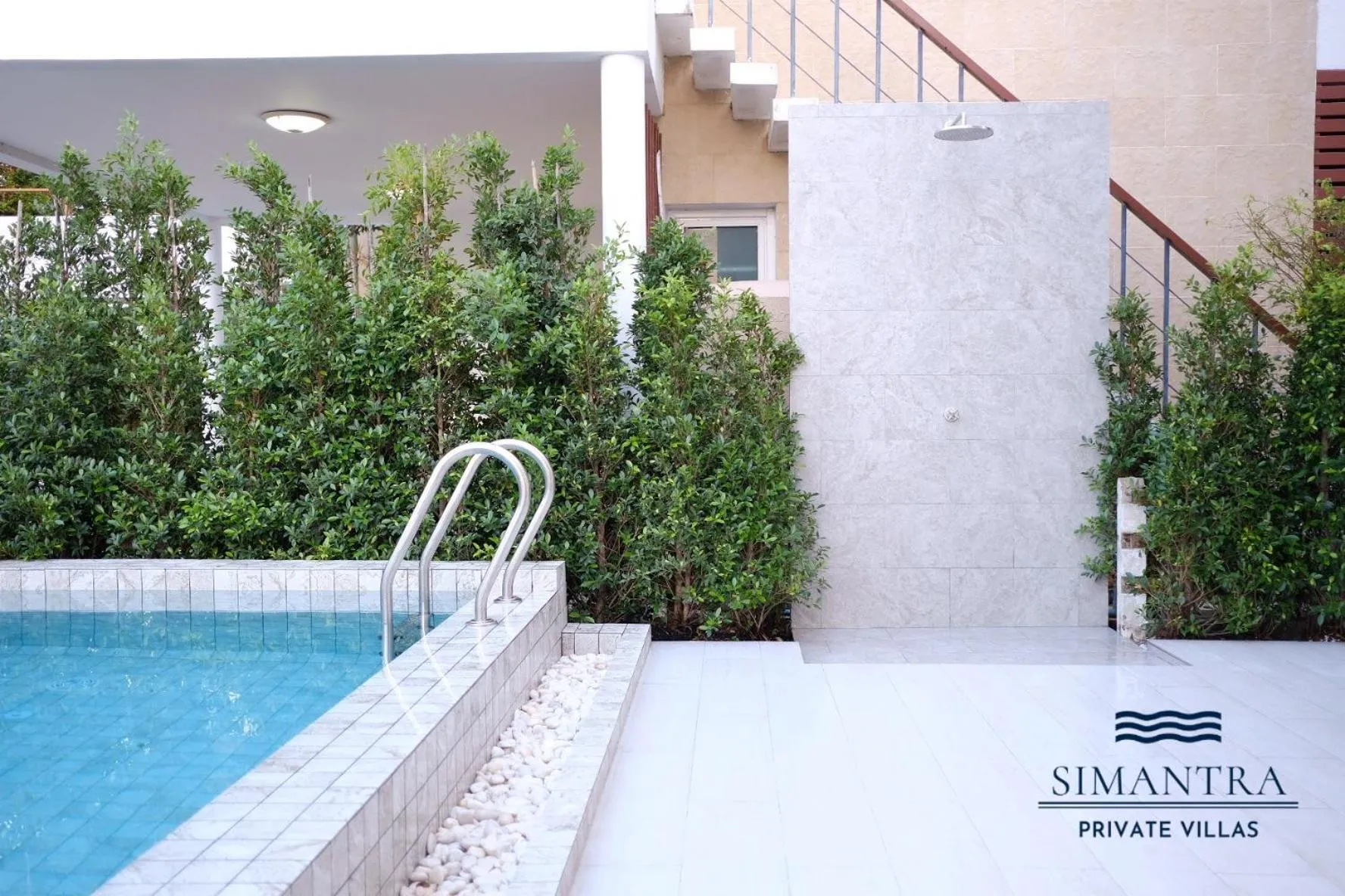 Swimming pool in Simantra Private Villas