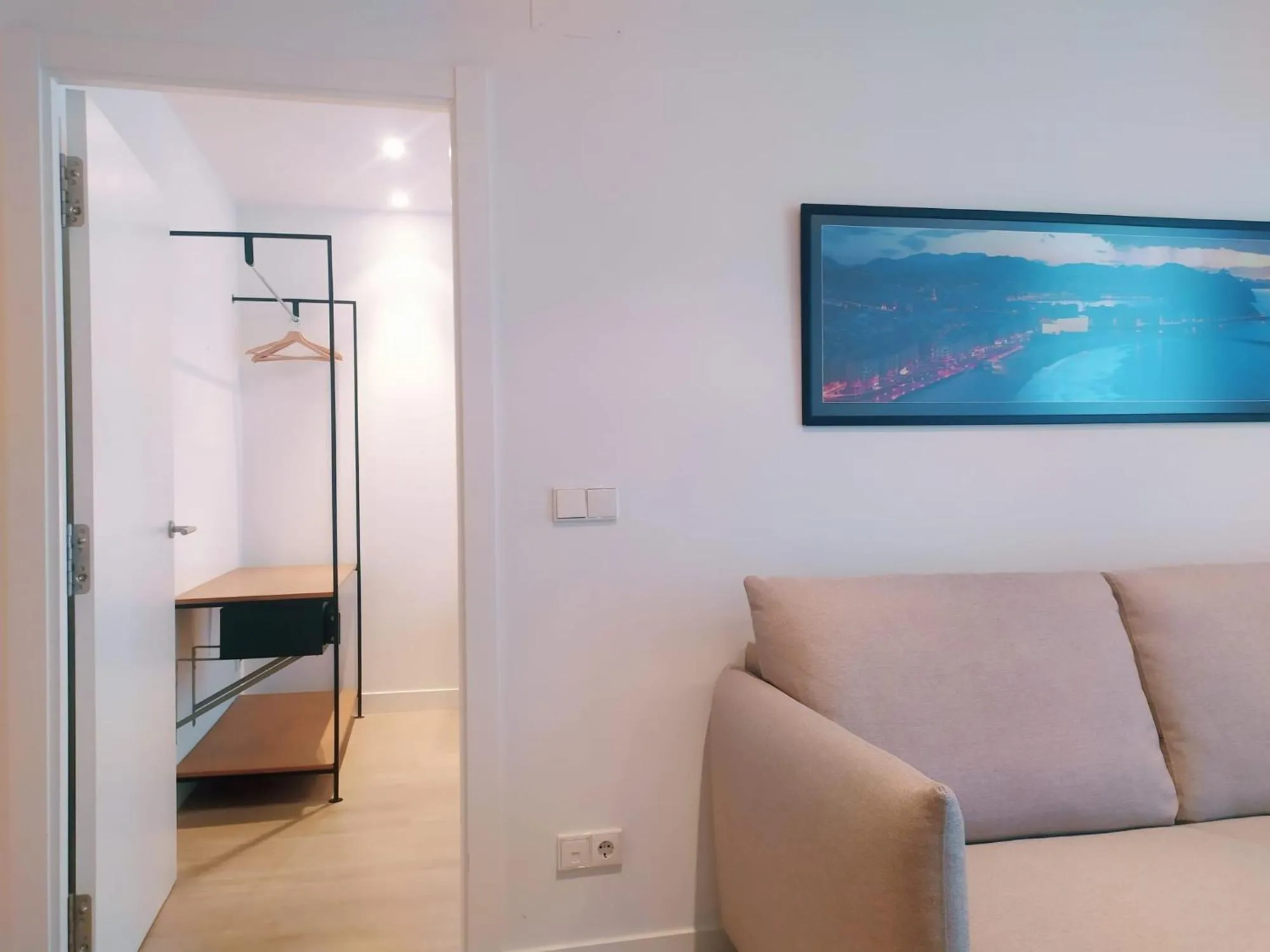 Living room, Bed in Pensión Sarriegi