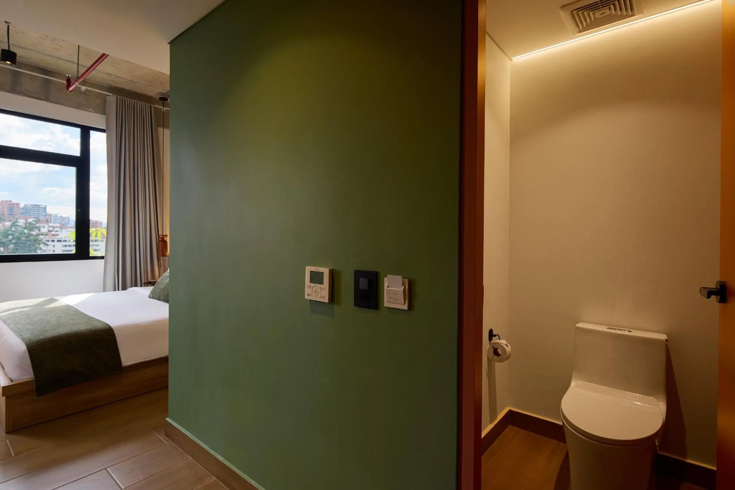 Bed in Hunters Hotel by Jalo