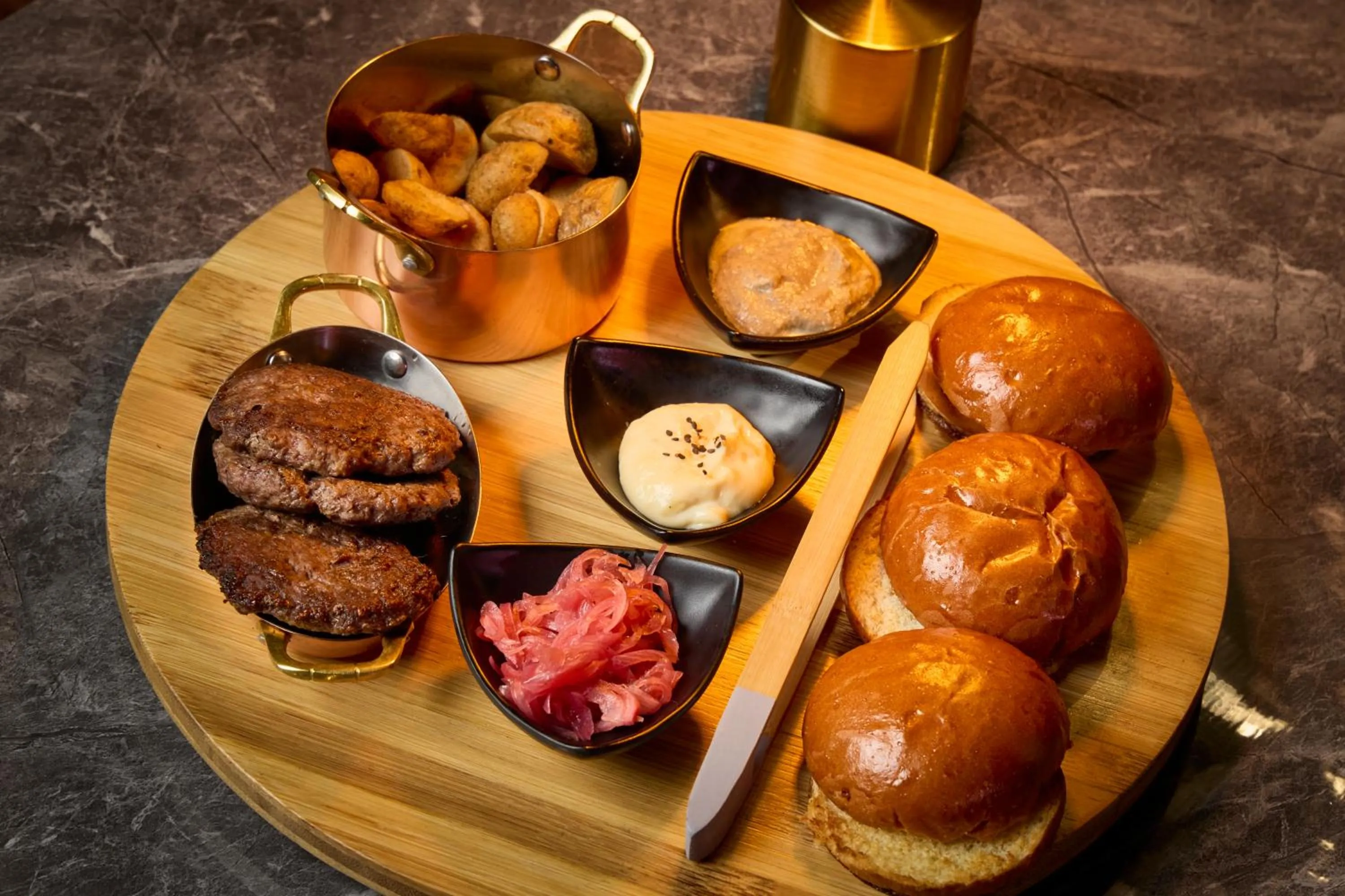 Food in Hunters Hotel by Jalo