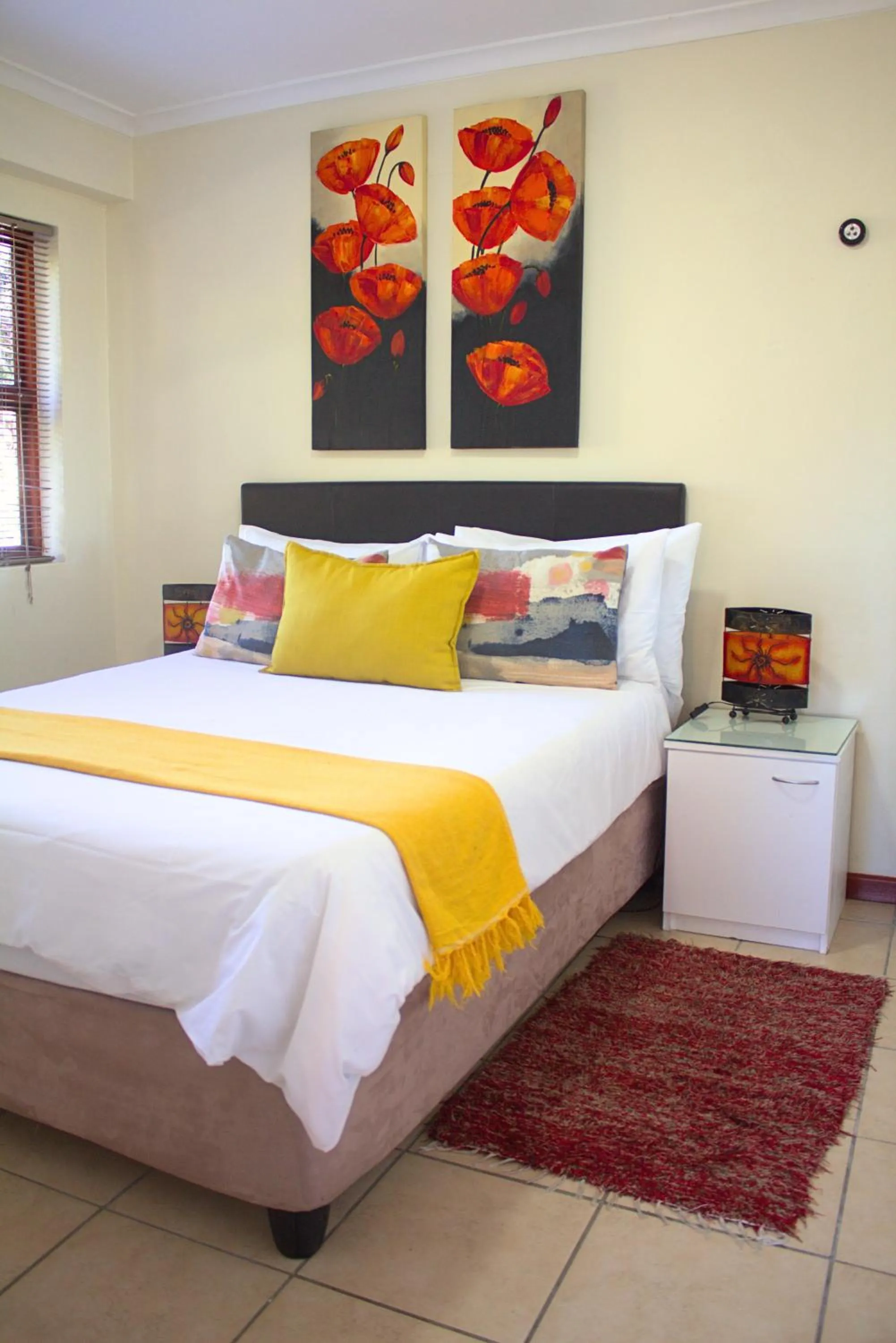 Bed in Tyger Classique Self-Catering Cape Town, Tyger Valley