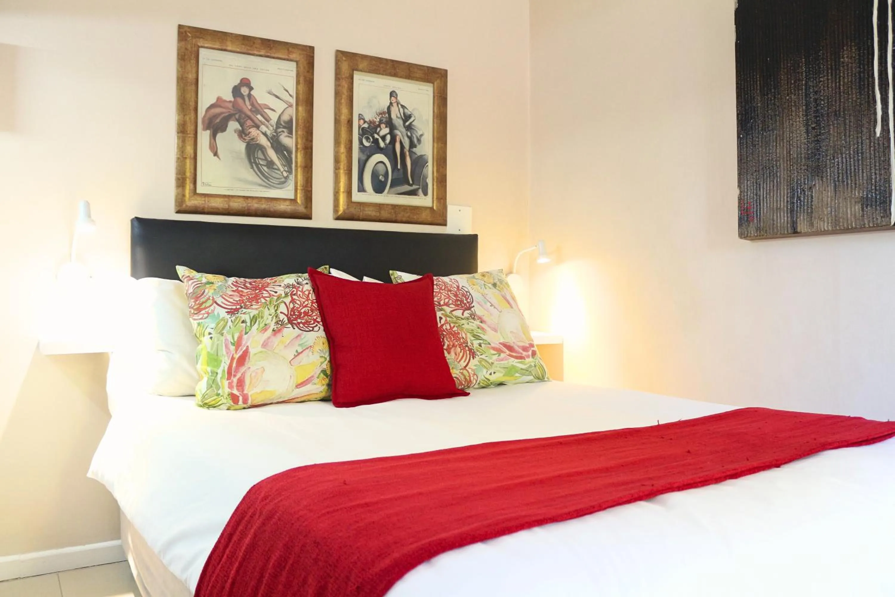 Bed in Tyger Classique Self-Catering Cape Town, Tyger Valley