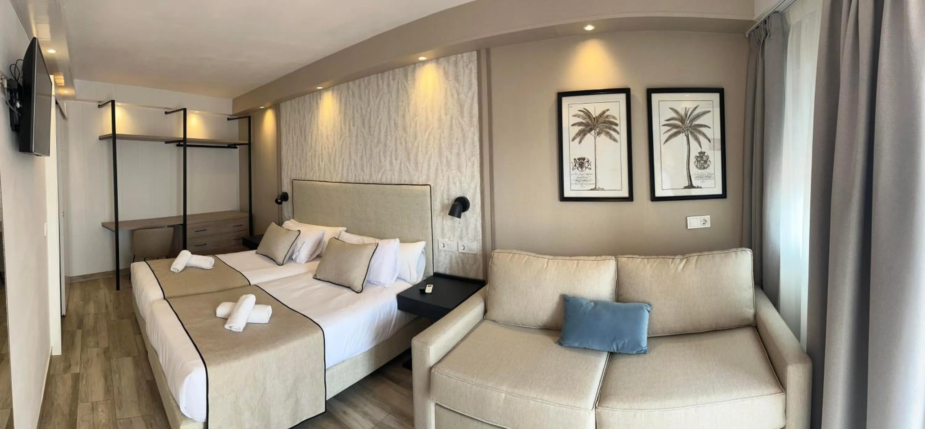 Bed in Hotel Zen Airport