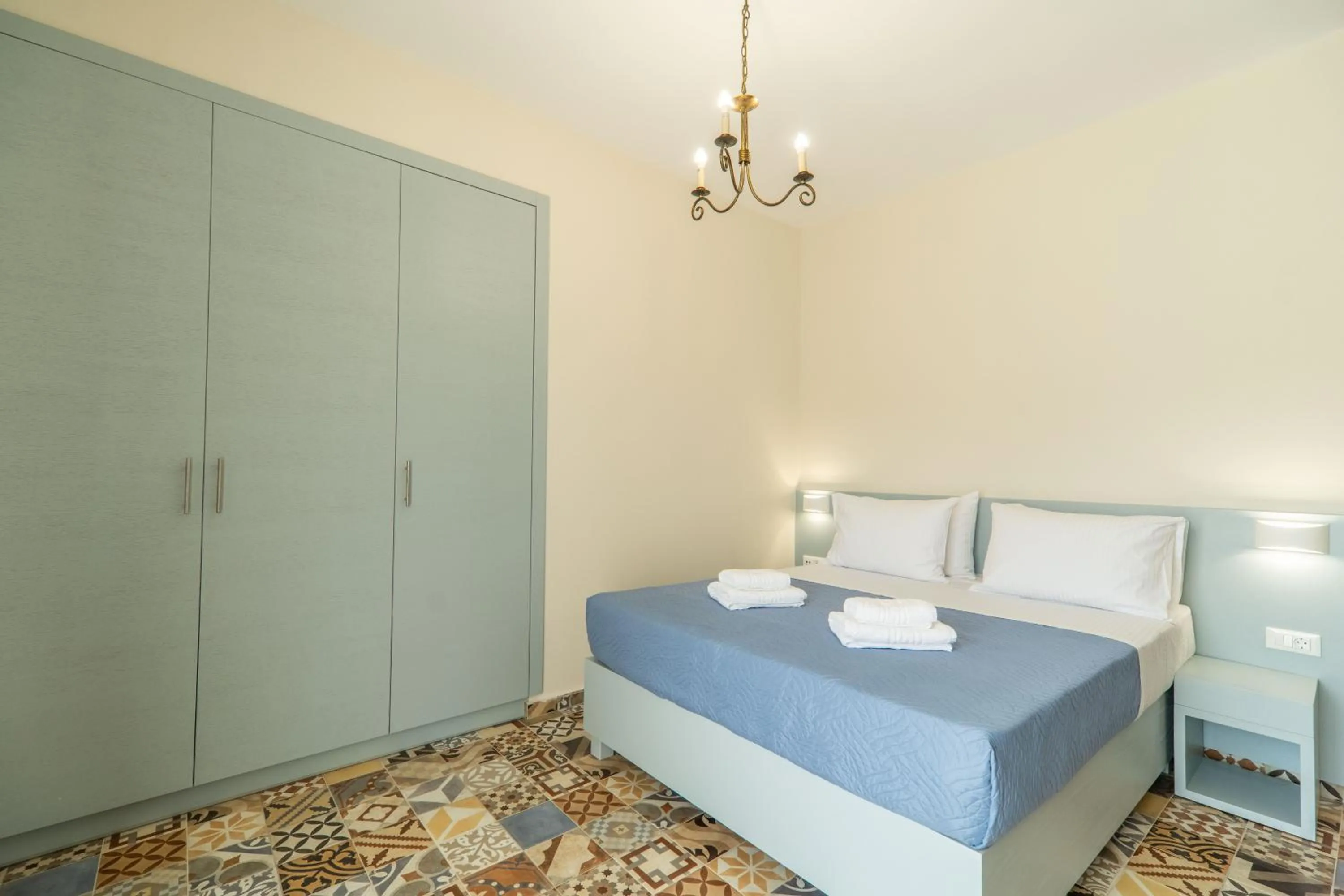 Bed in Altirina Studios