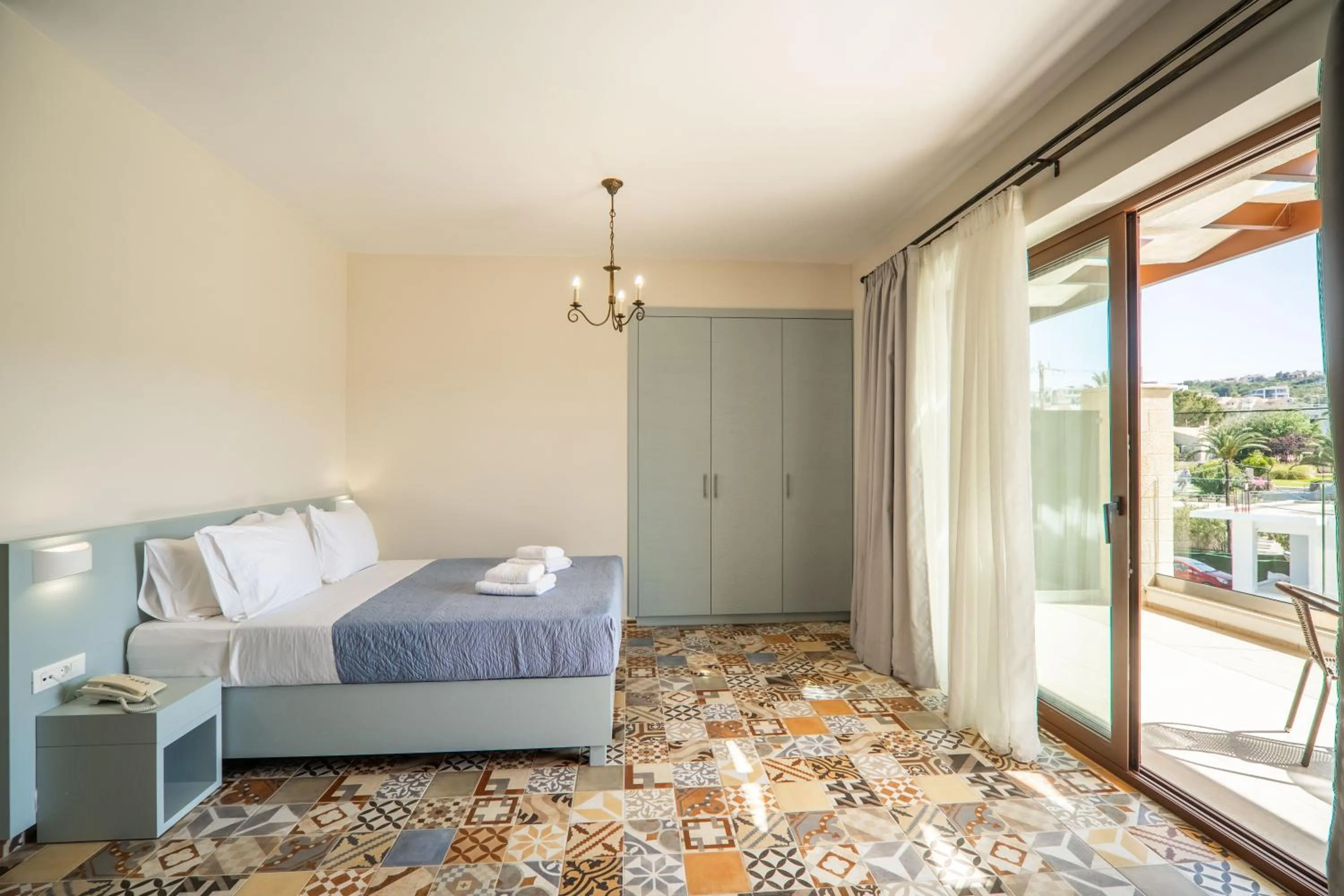 Bed in Altirina Studios