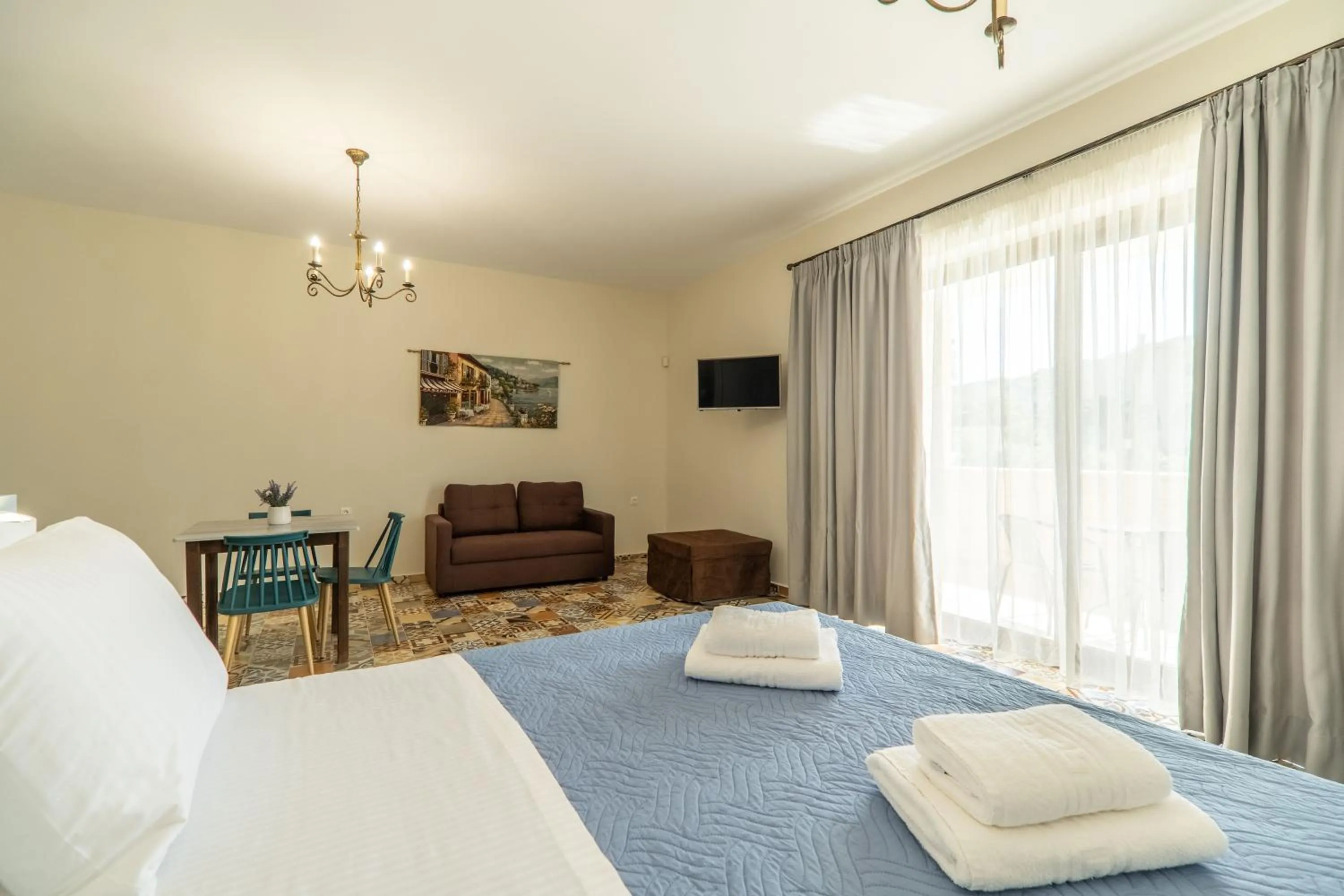 Bed in Altirina Studios