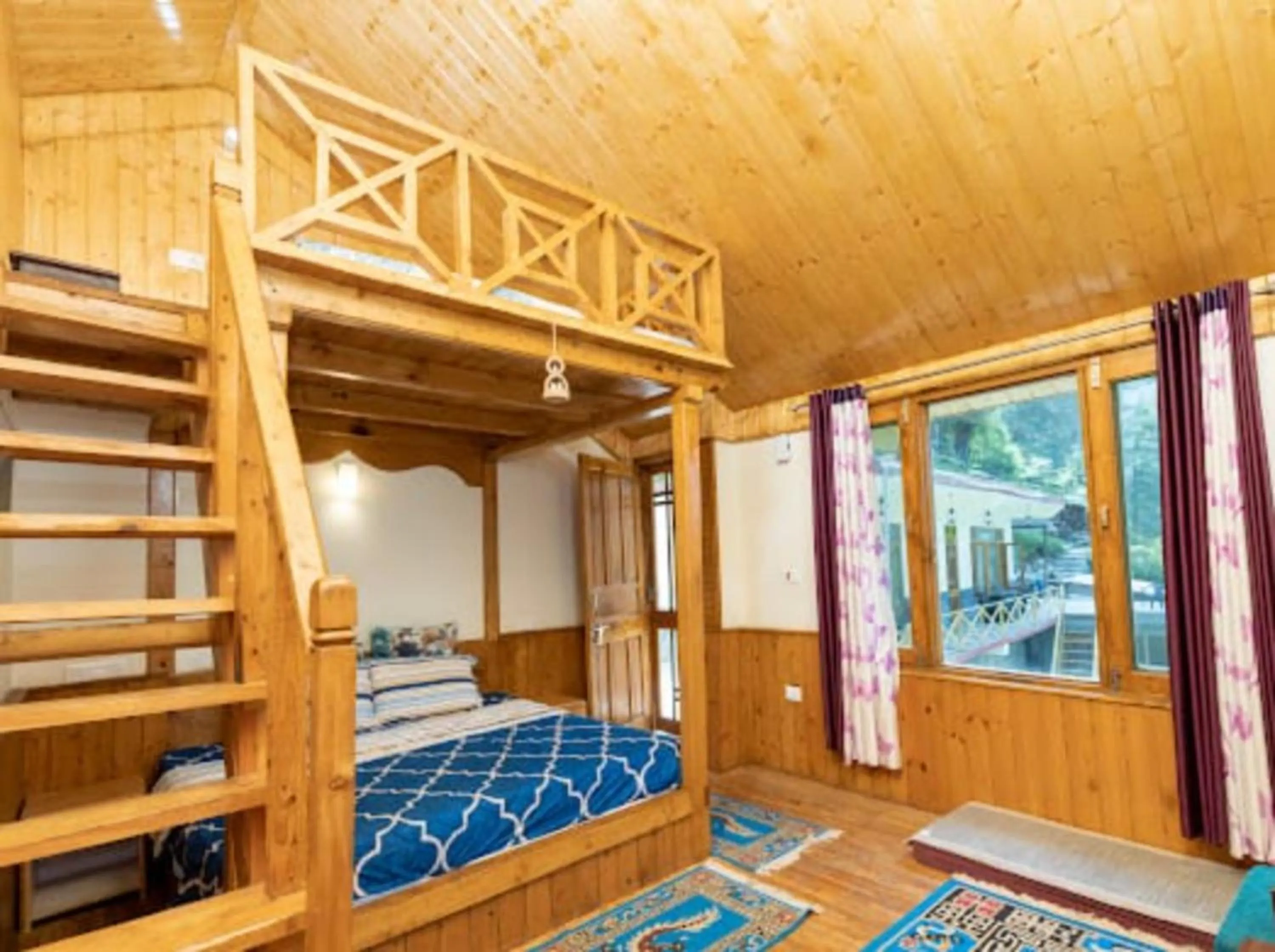 Bed in Majestic View Cottages