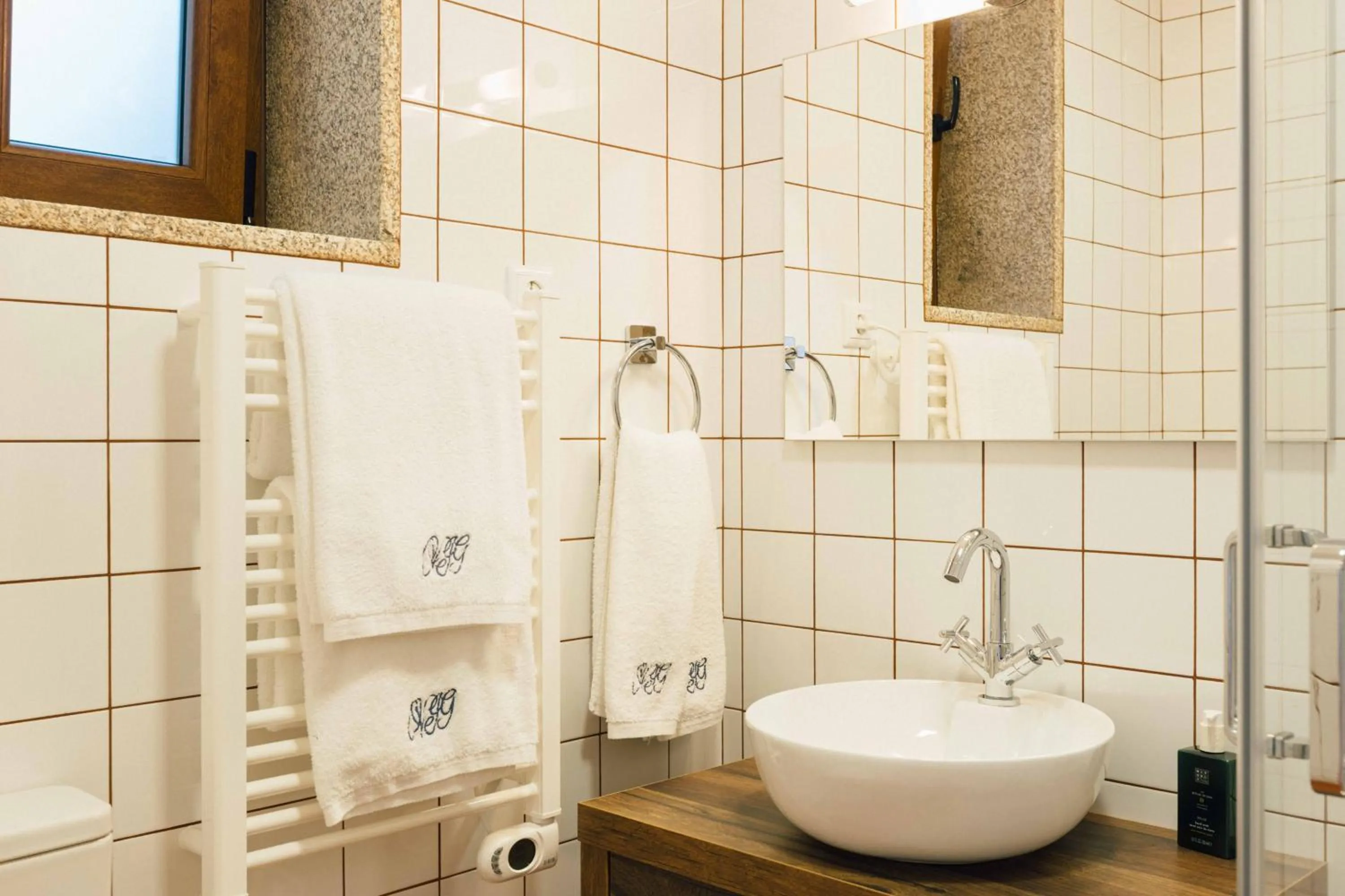 Bedroom in Casas da Memória