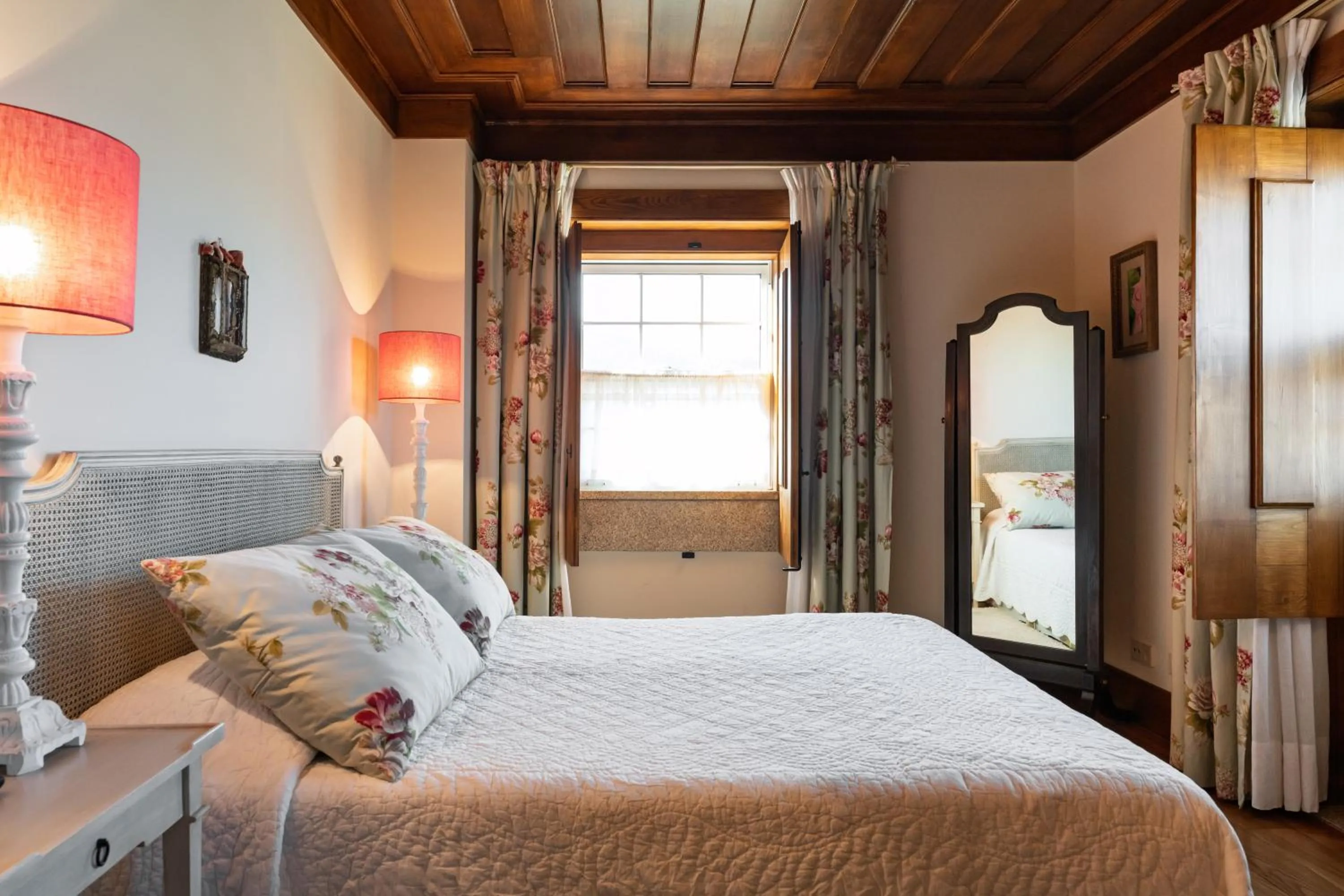 Bedroom, Bed in Casas da Memória