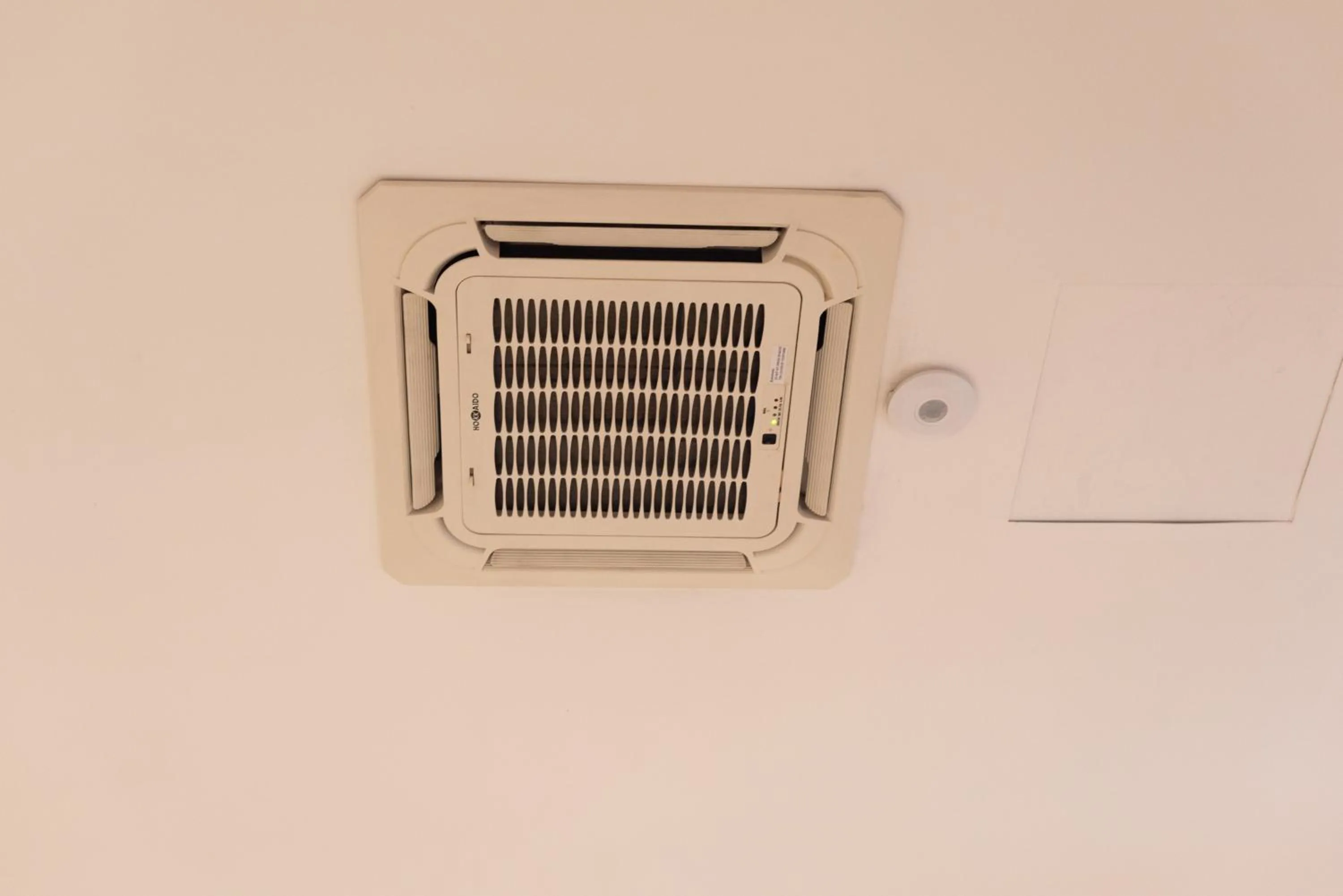 air conditioner in Neapolis Lifestyle