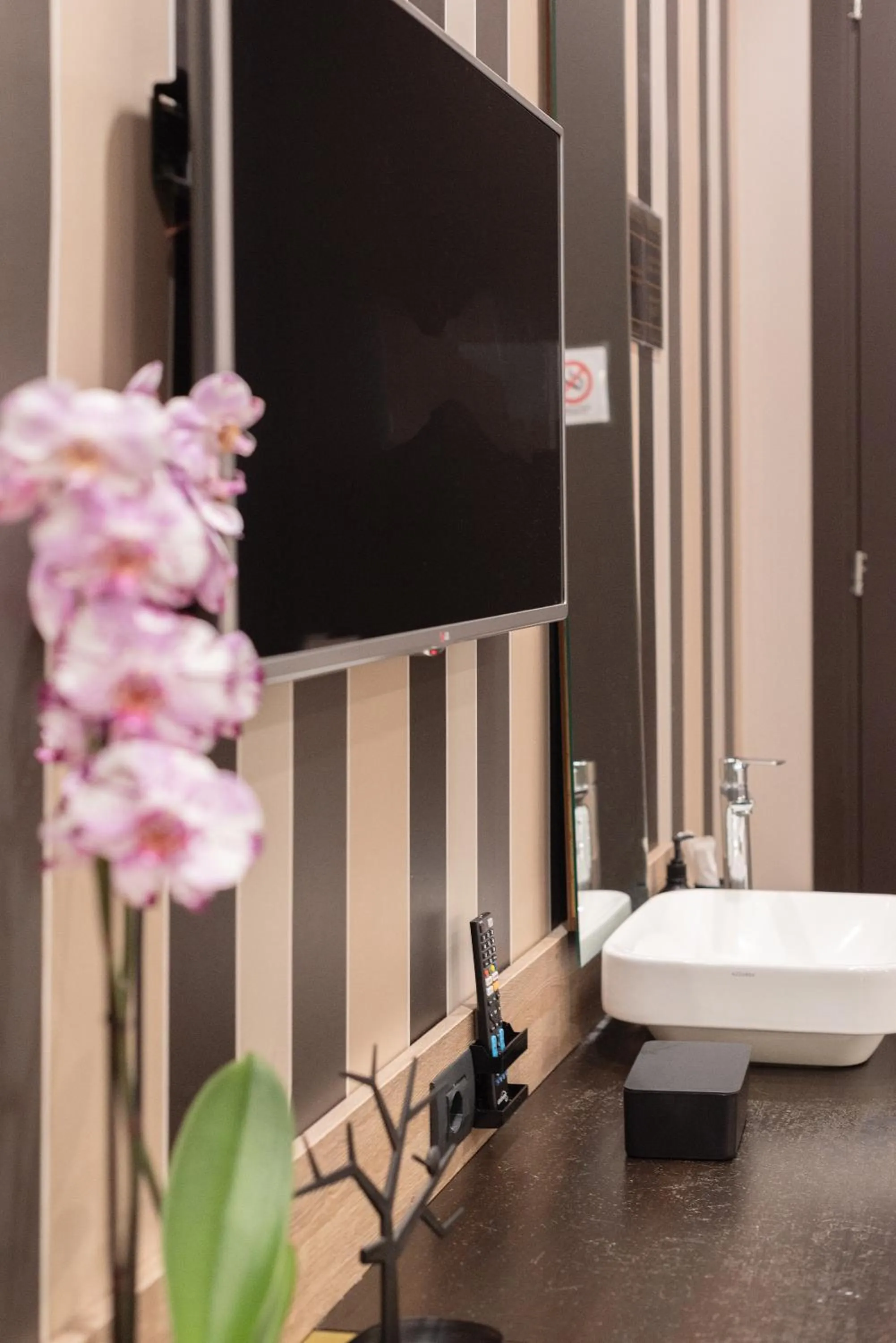 Photo of the whole room in Neapolis Lifestyle