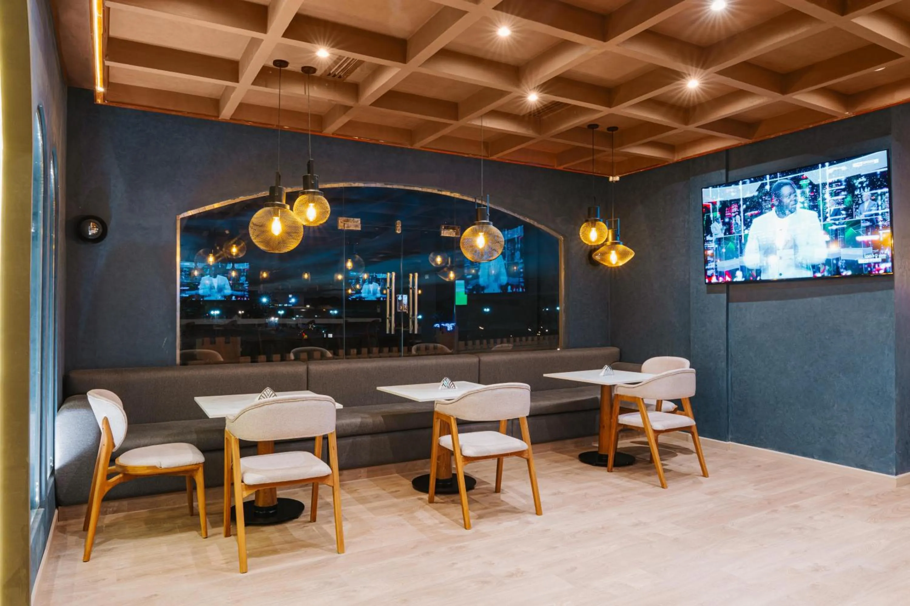 Lounge or bar in Diamond Beach by Pearl Resorts