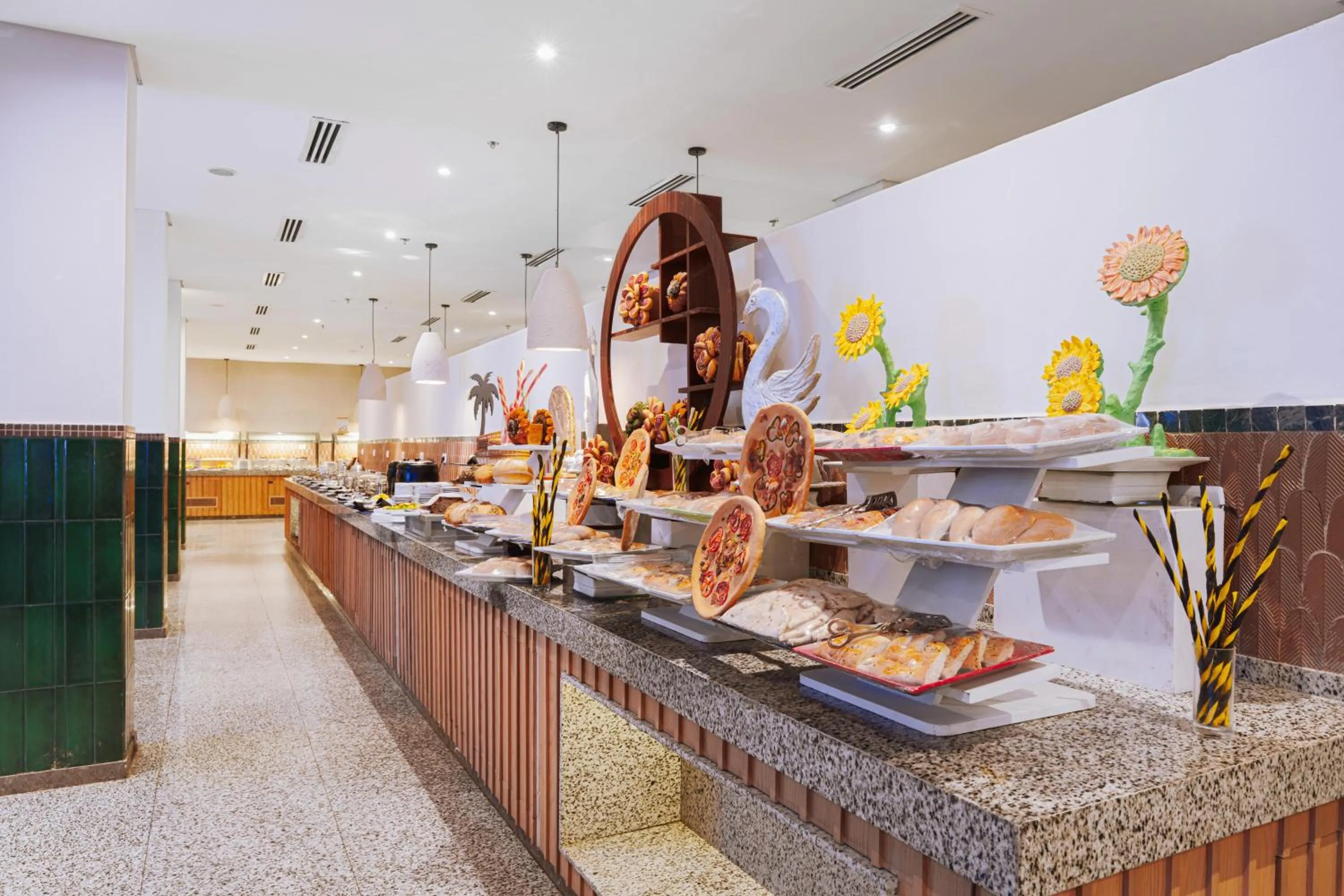 Restaurant/places to eat in Diamond Beach by Pearl Resorts