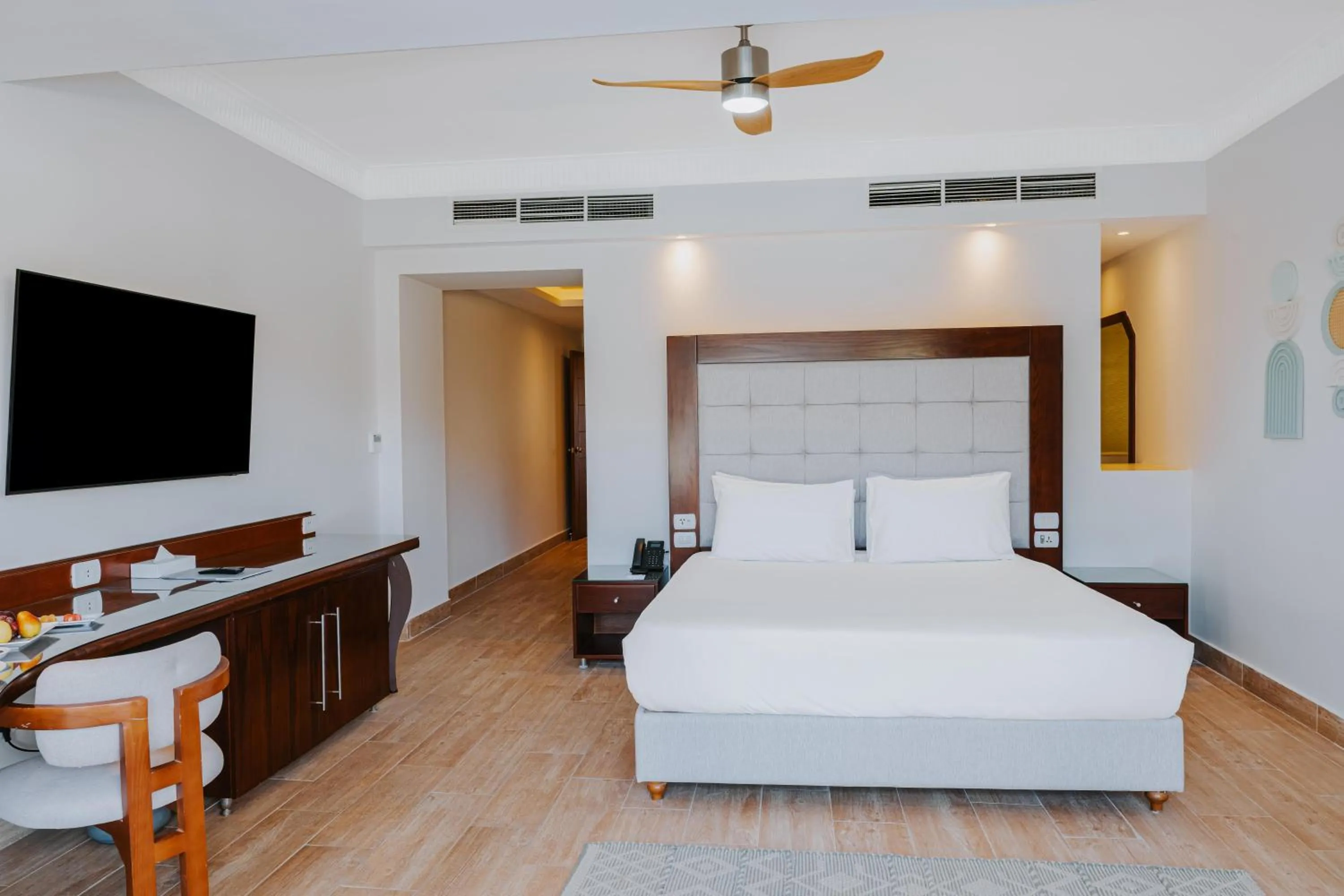 Photo of the whole room, Bed in Diamond Beach by Pearl Resorts