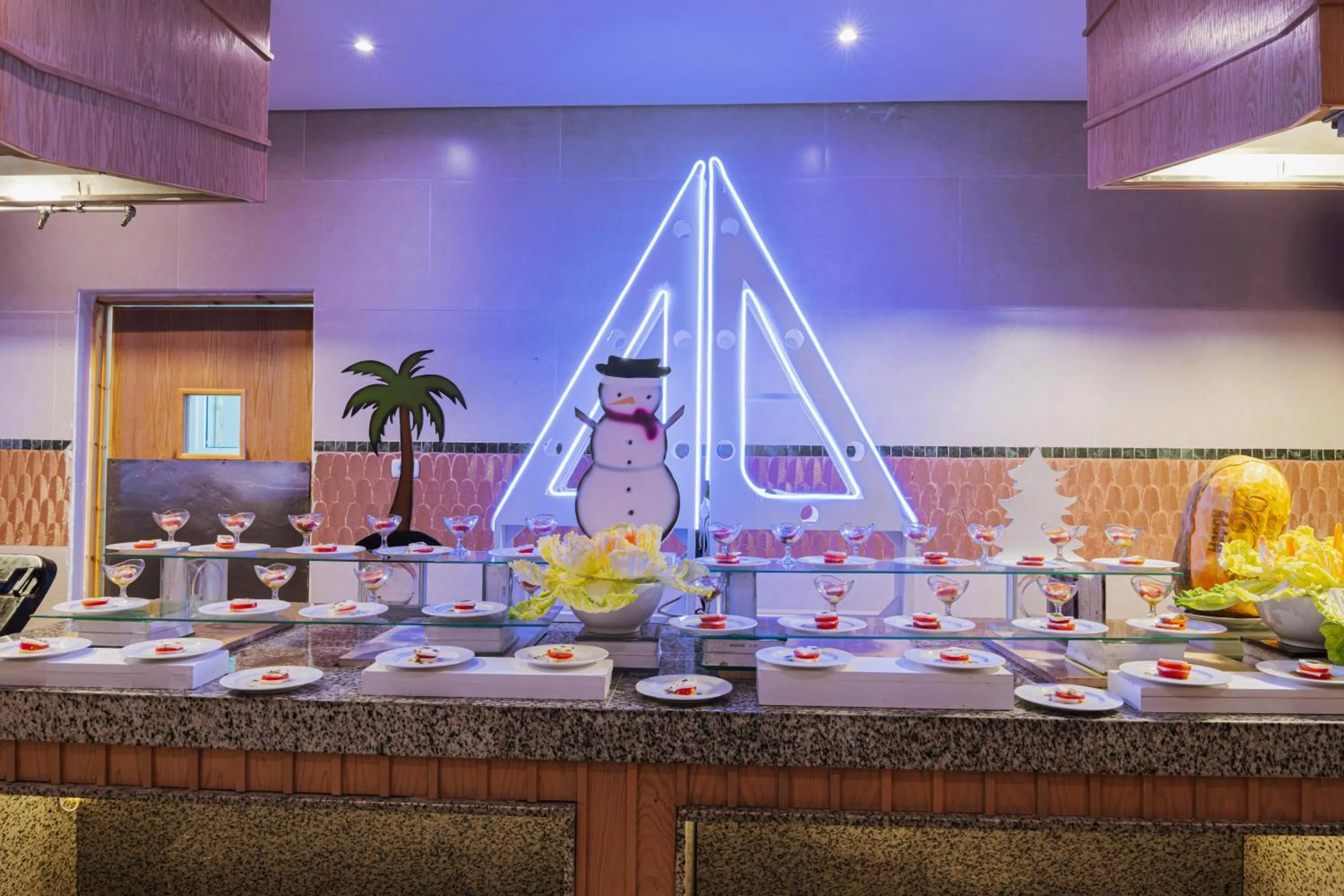 Restaurant/places to eat in Diamond Beach by Pearl Resorts