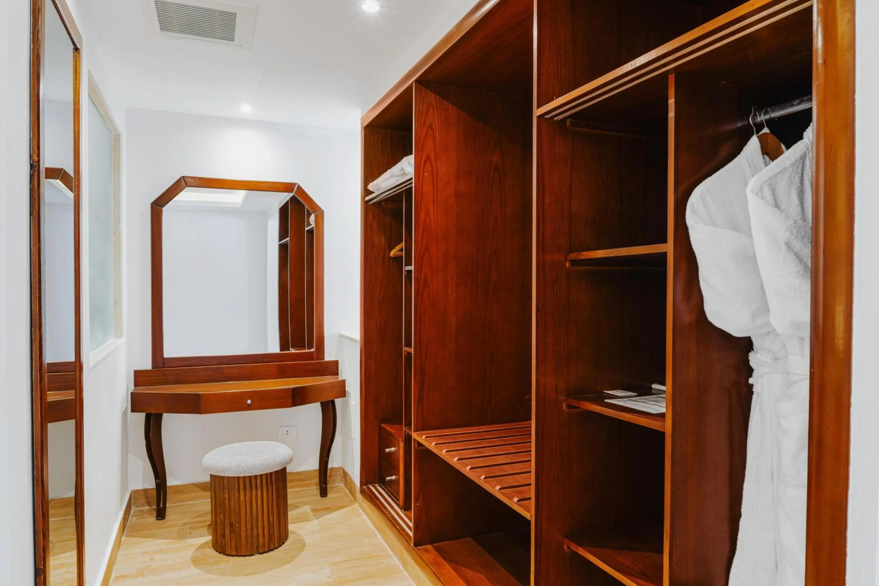 Photo of the whole room in Diamond Beach by Pearl Resorts