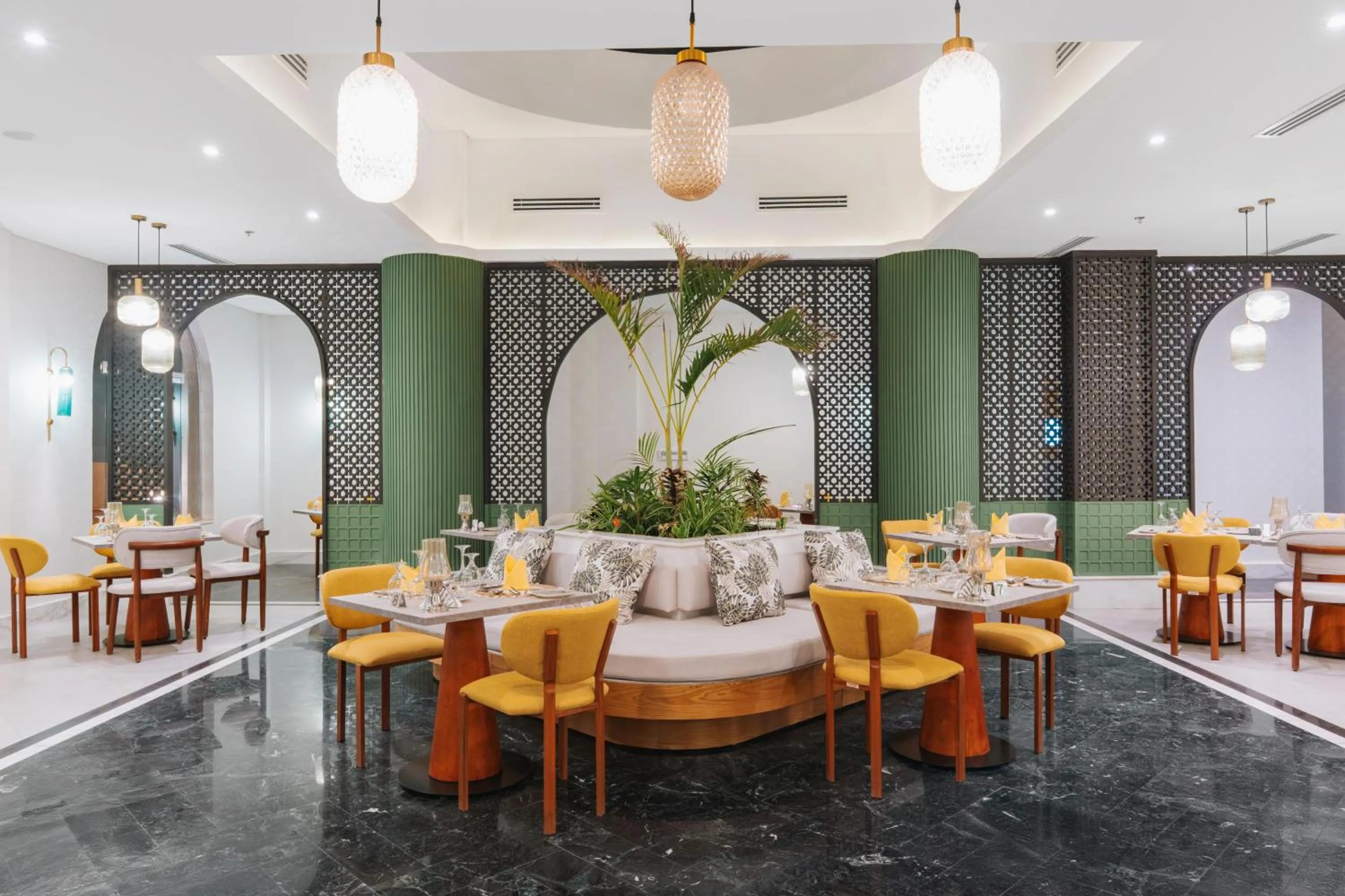 Restaurant/places to eat in Diamond Beach by Pearl Resorts