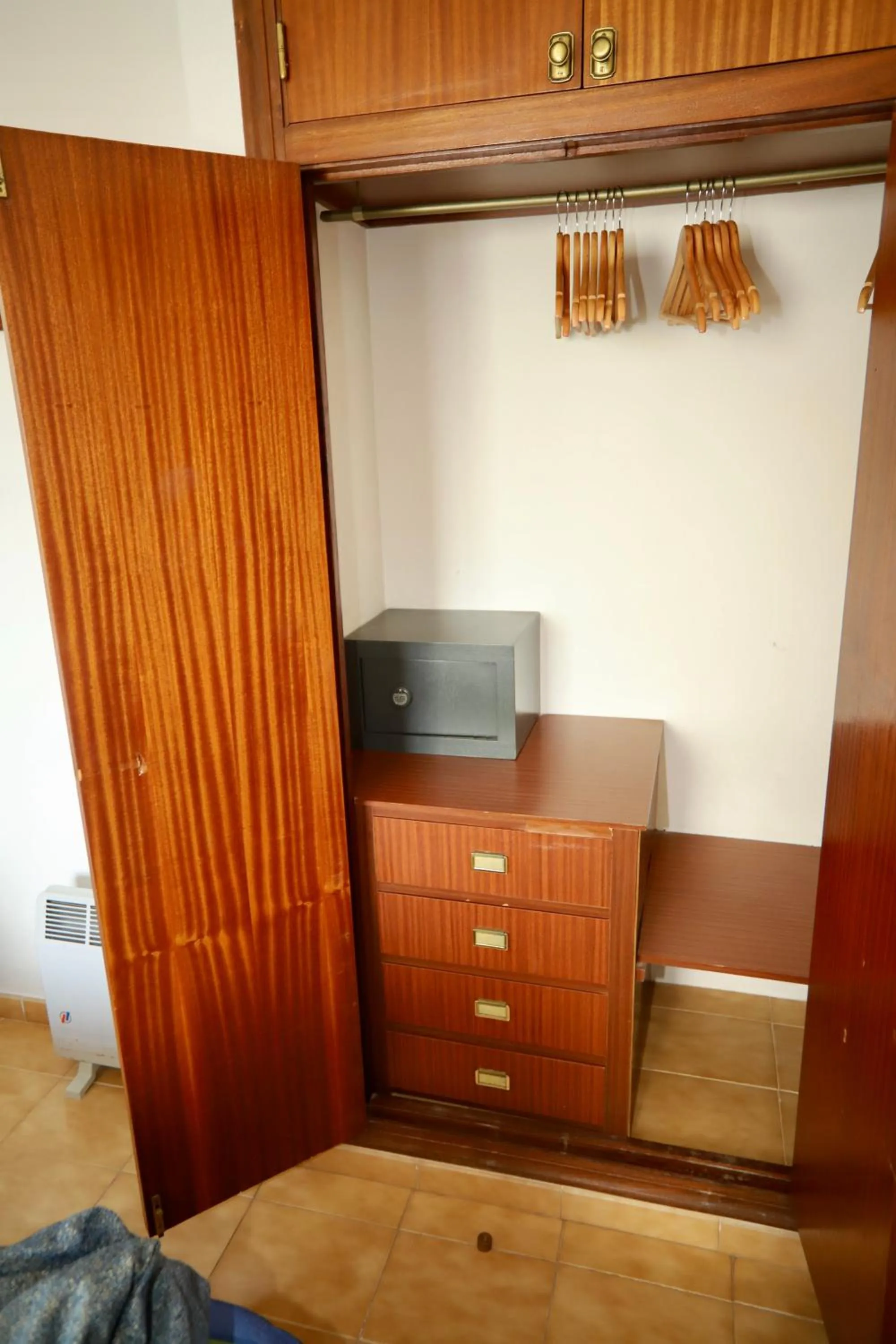 Apartamentos Torre Gerona