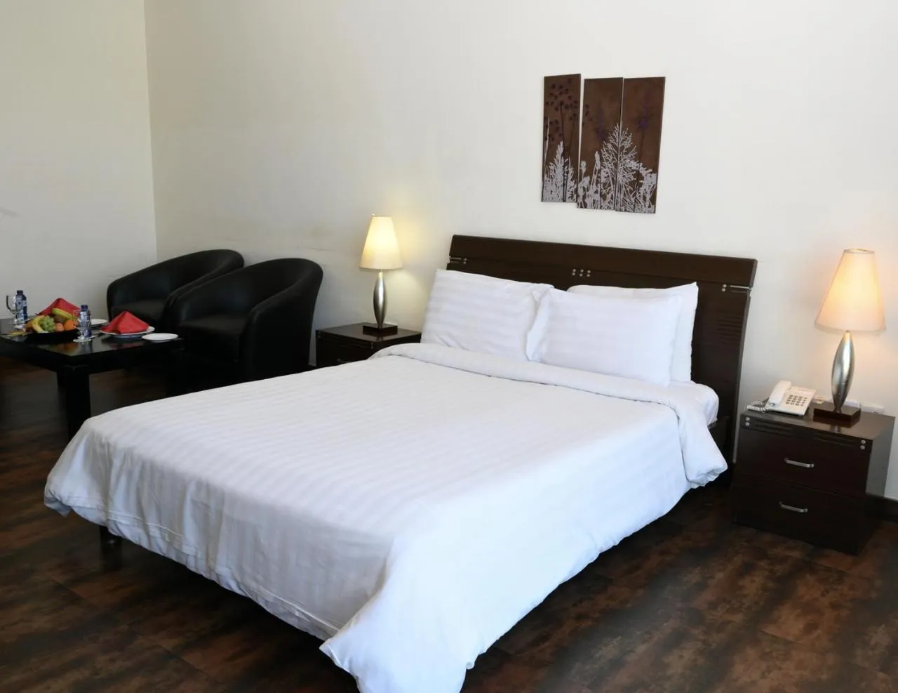 Bedroom, Bed in Al Manzil Hotel Bahrain