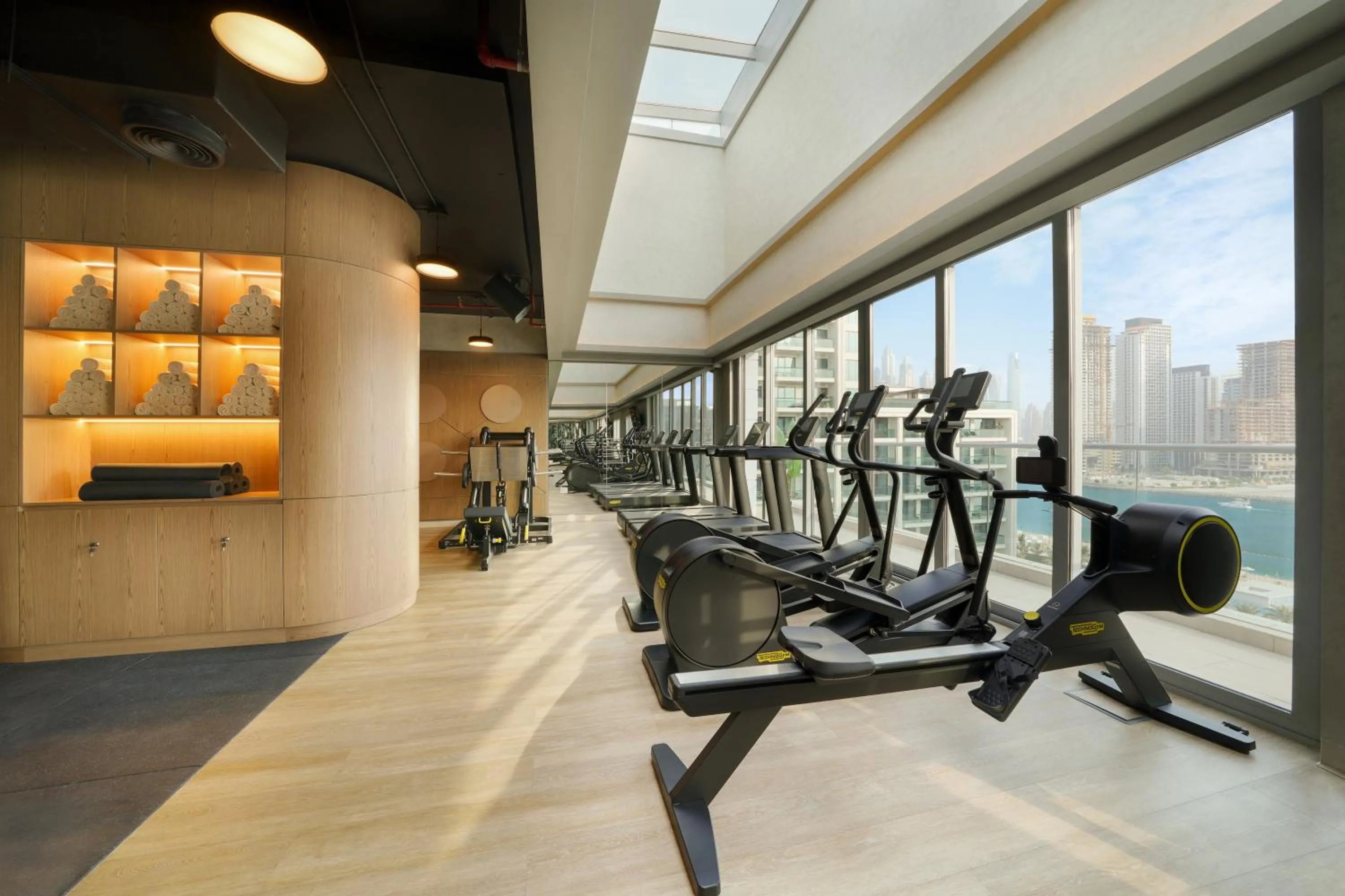 Fitness centre/facilities in Mileo Hotel The Palm