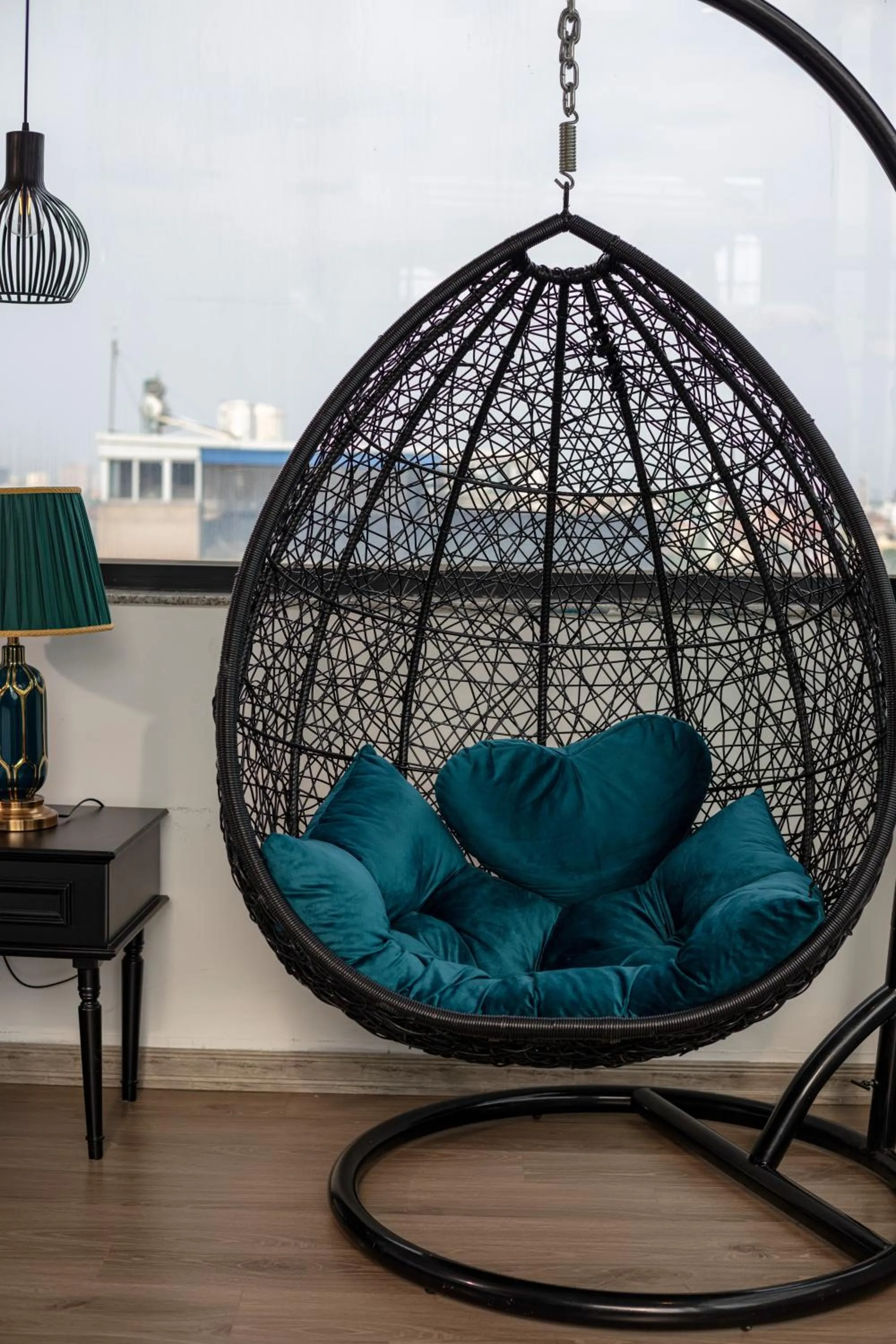 Living room in Azen Lakeside Hotel & Travel