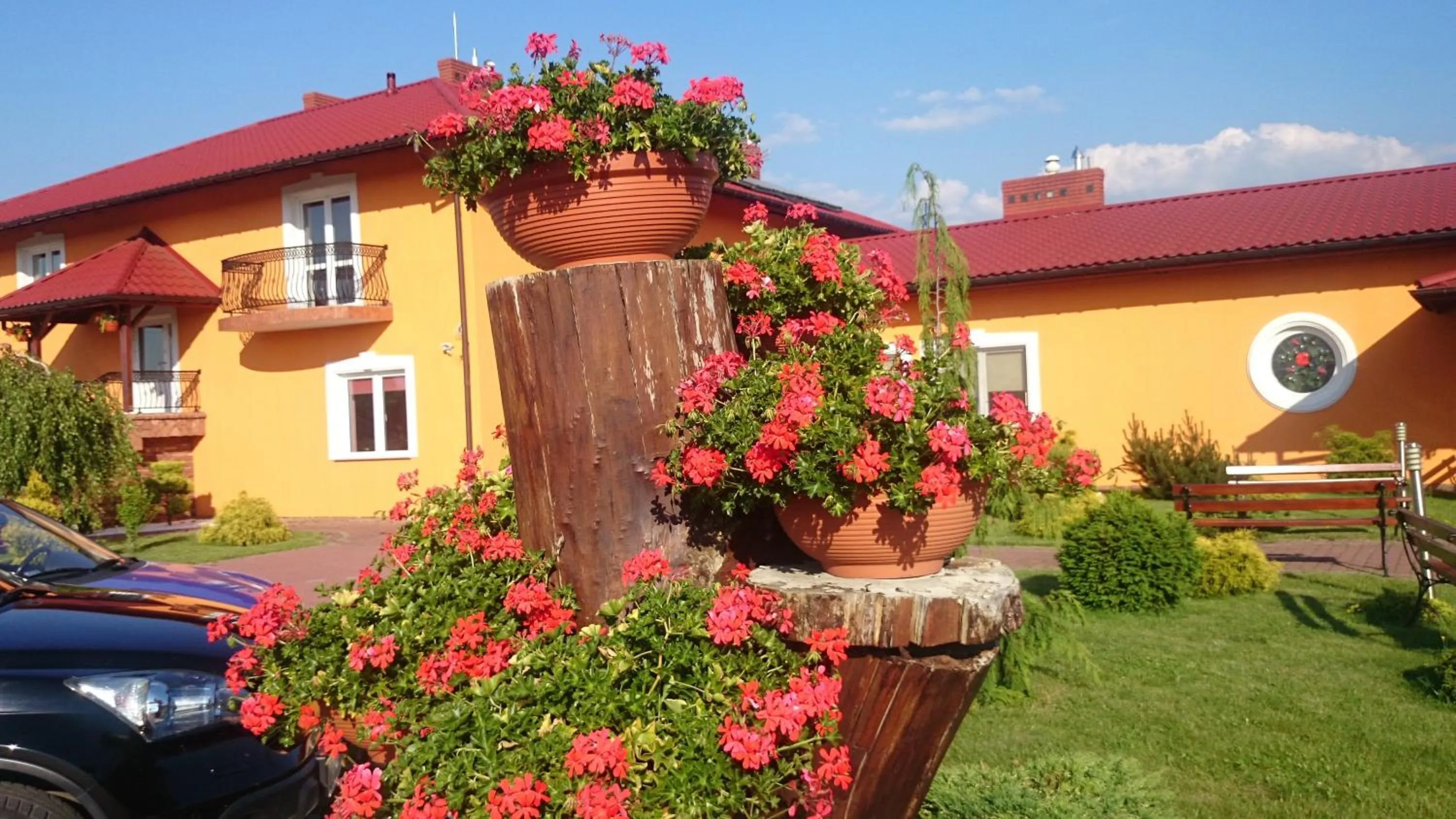 Facade/entrance in Zajazd Gielarek