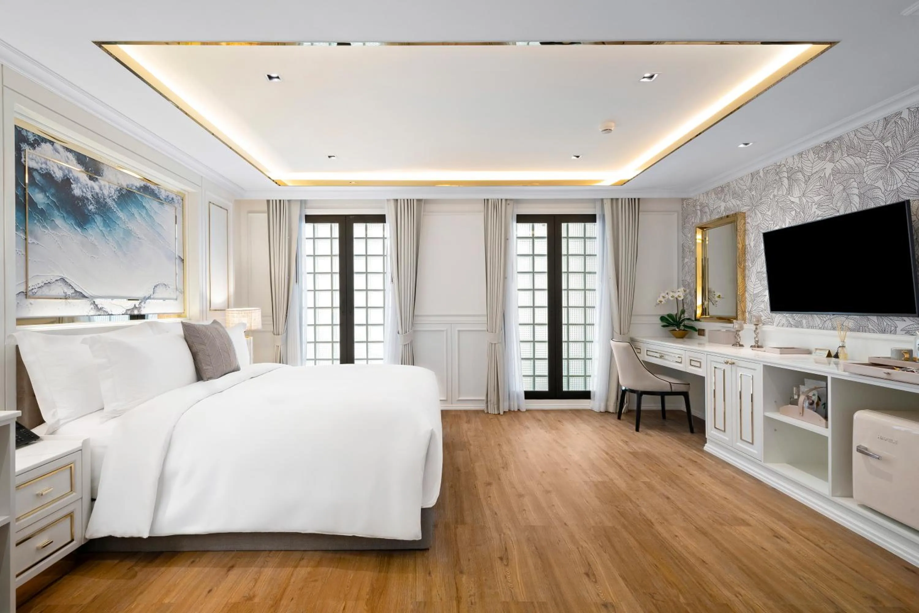 Bed in The Cyan at Patong Hotel