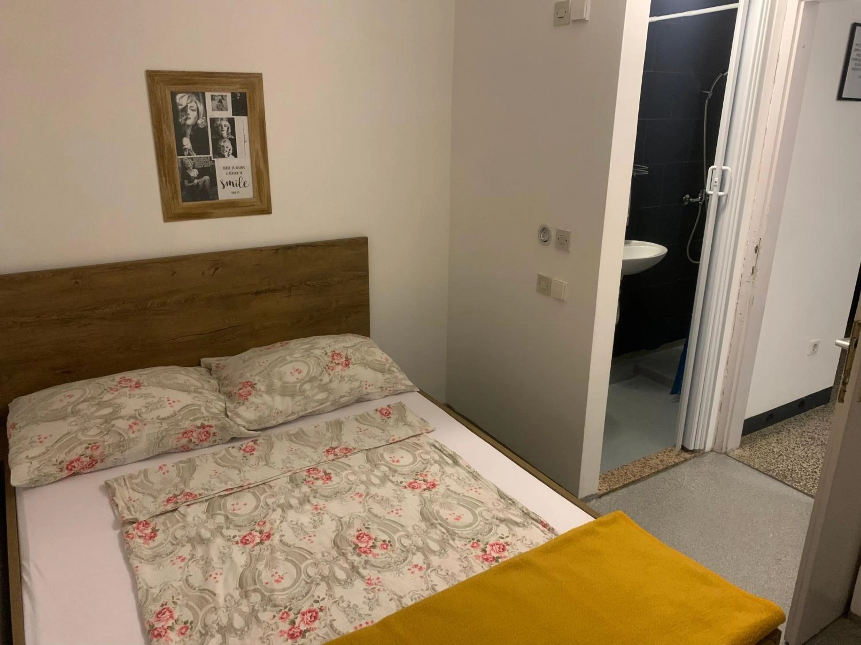 Bed in Accommodation with an experience!!! Hostel Kantun