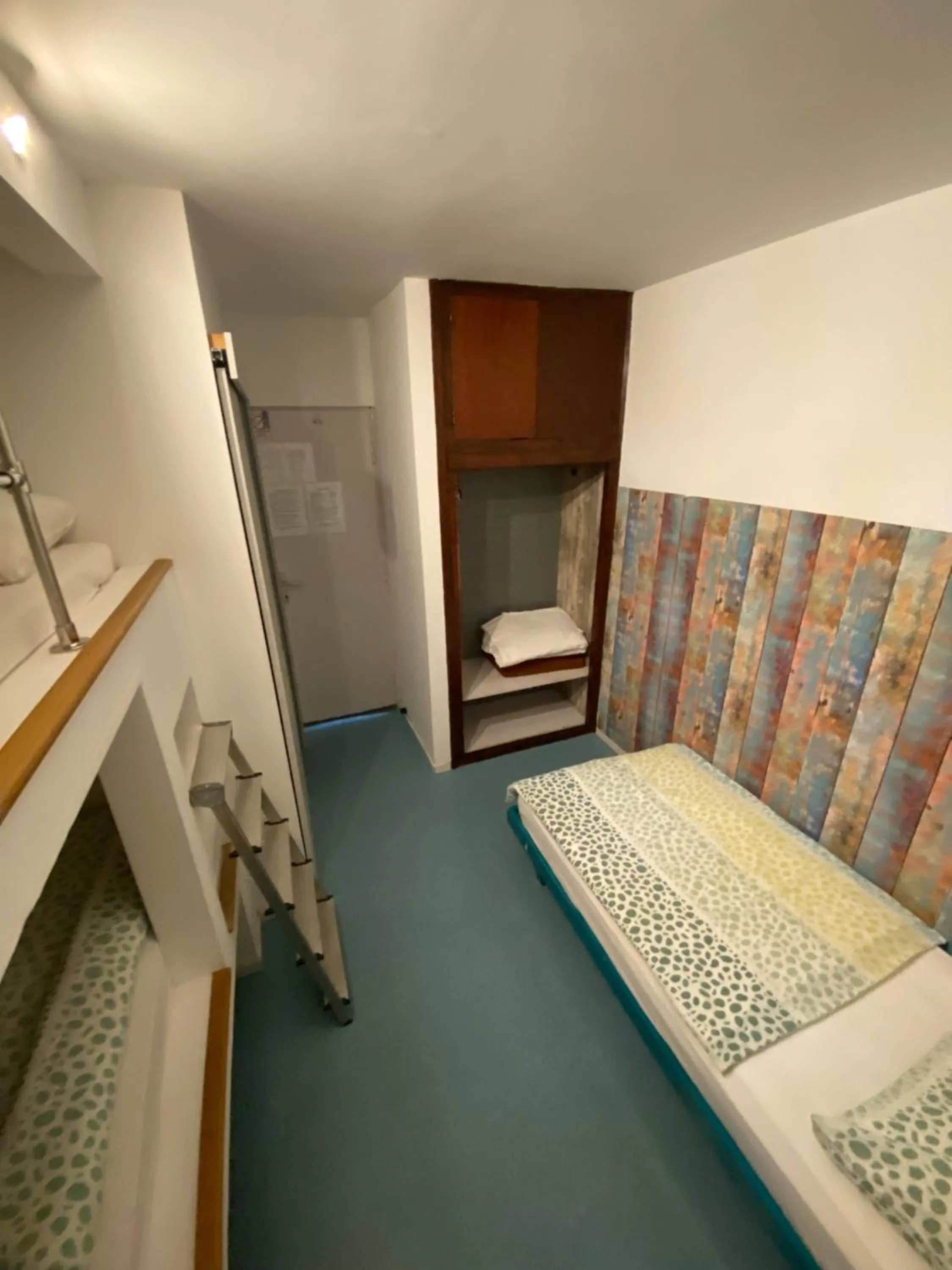 Bed in Accommodation with an experience!!! Hostel Kantun