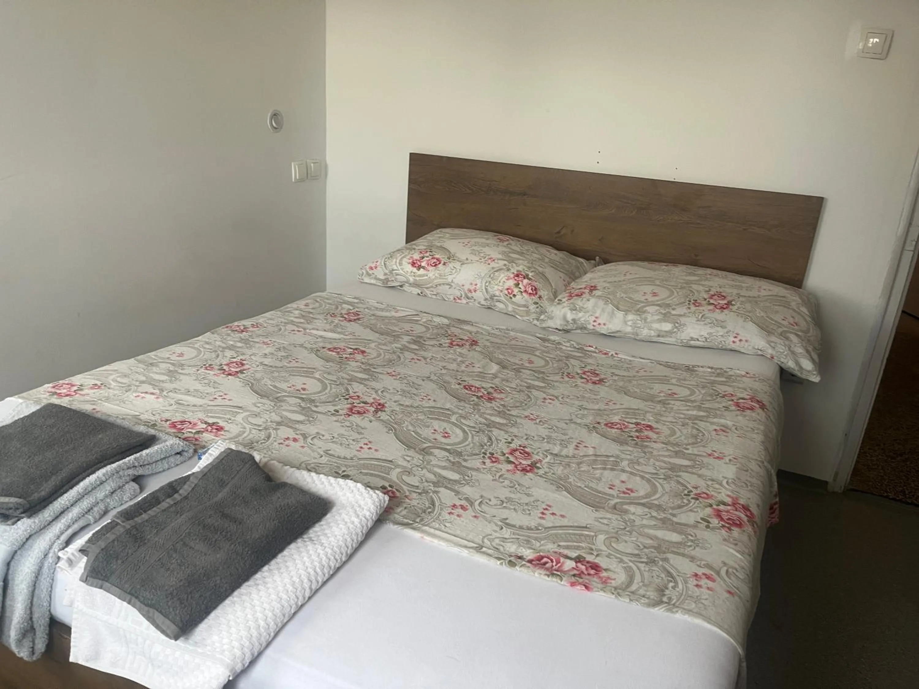 Bed in Accommodation with an experience!!! Hostel Kantun