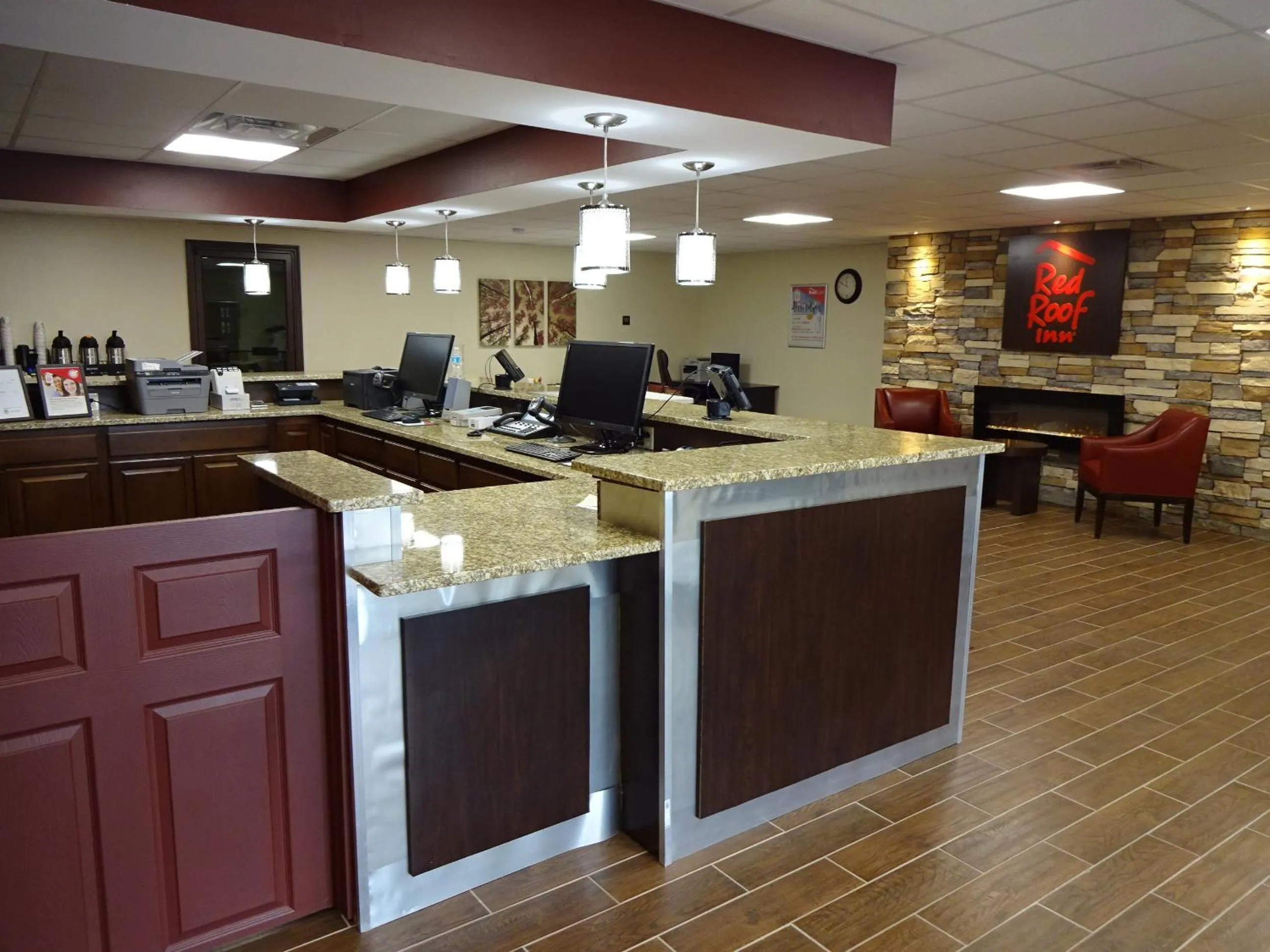Lobby or reception in Red Roof Inn Indianapolis - Castleton