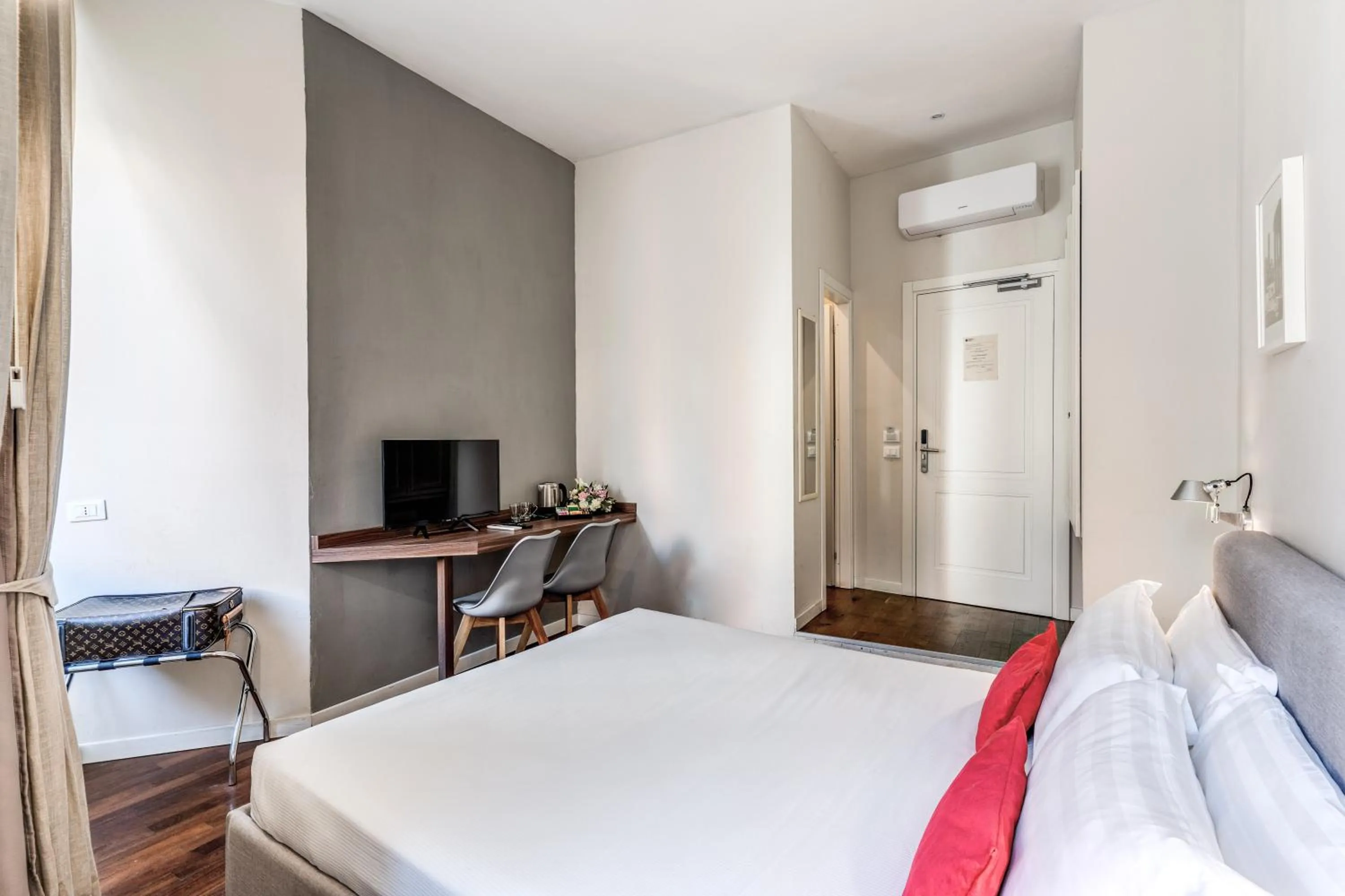 Bedroom, Bed in Little Queen Relais