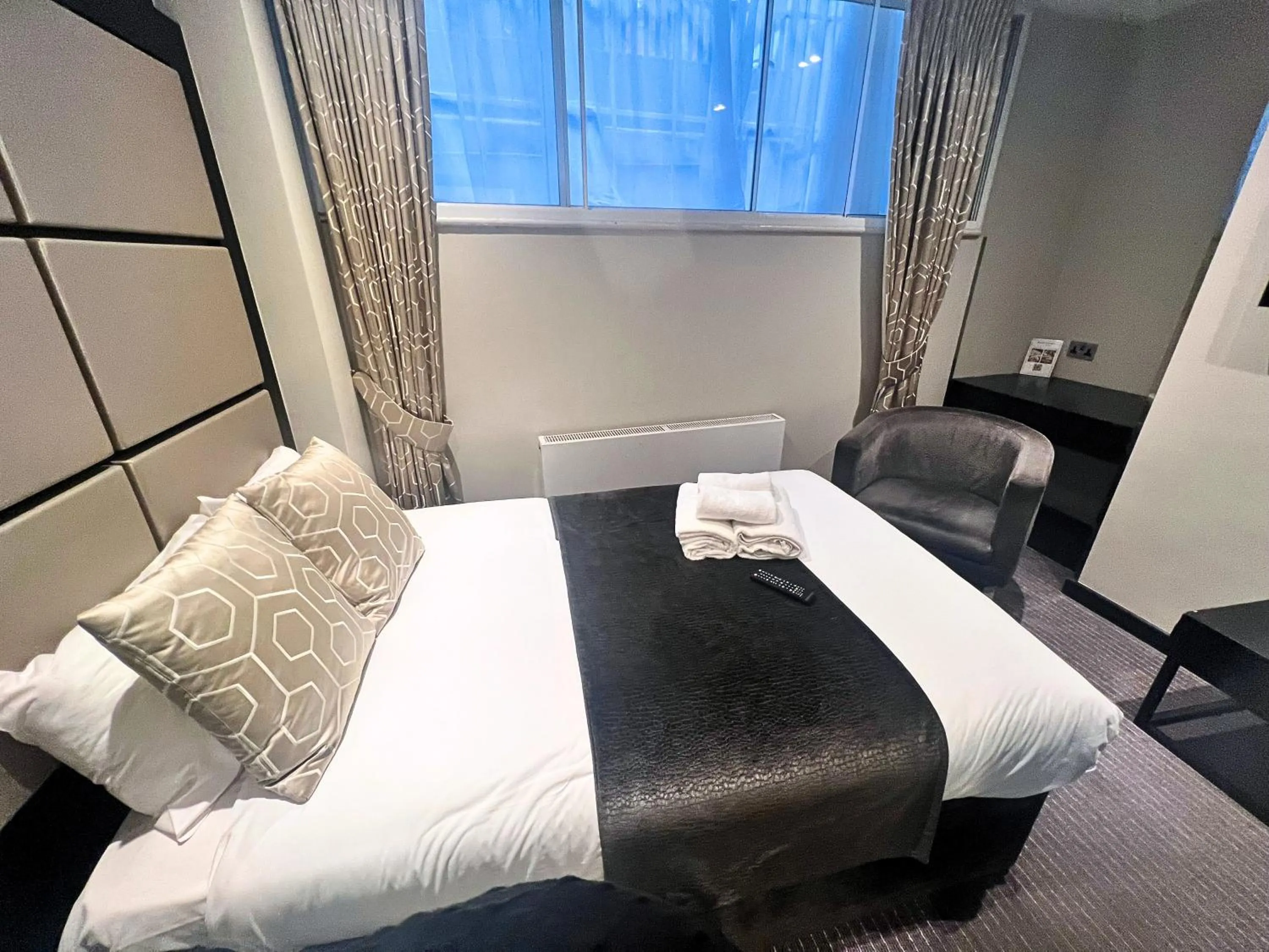 Bed in Great St Helen Hotel