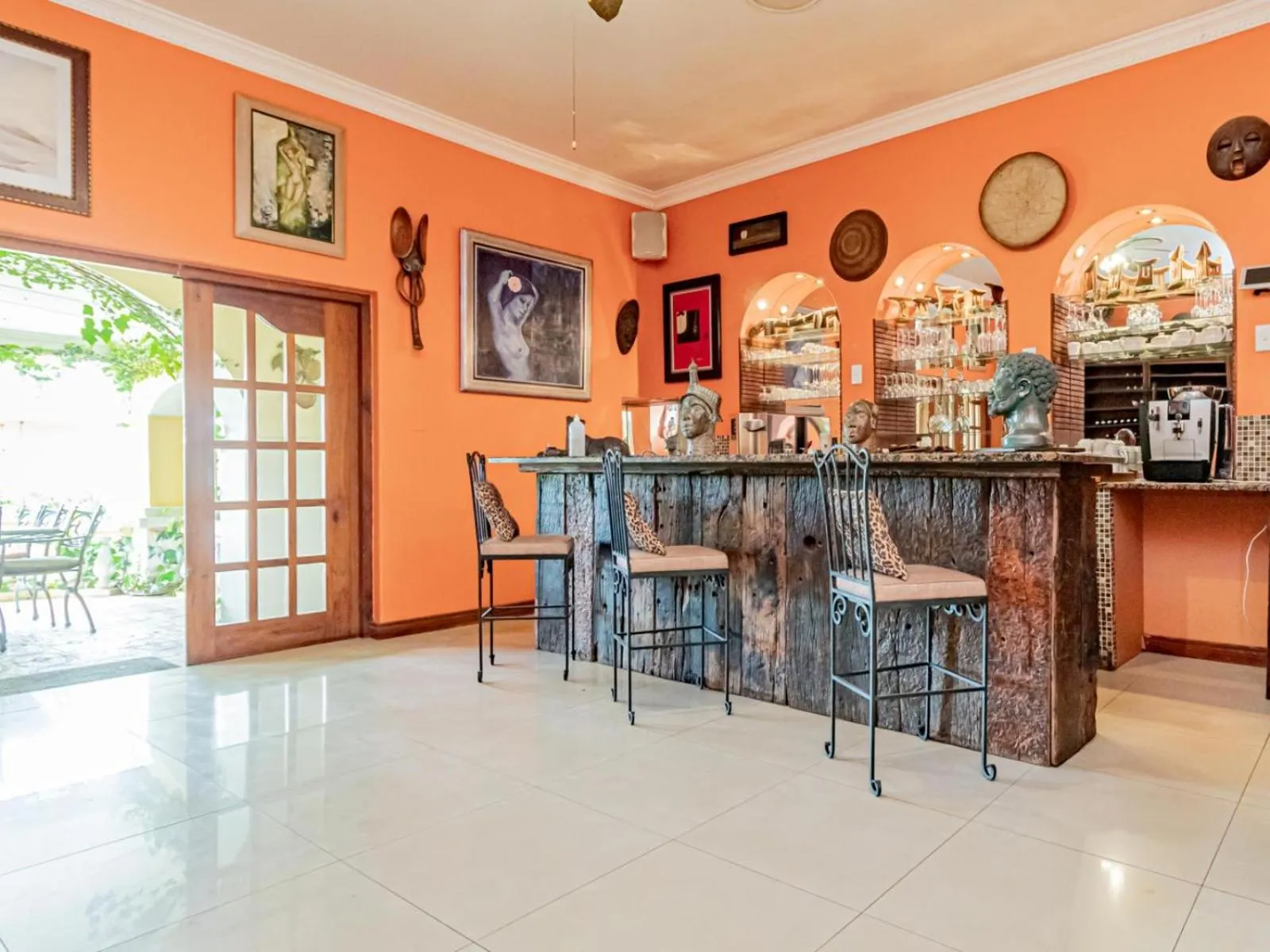 Lounge or bar in Casta Diva Boutique Hotel