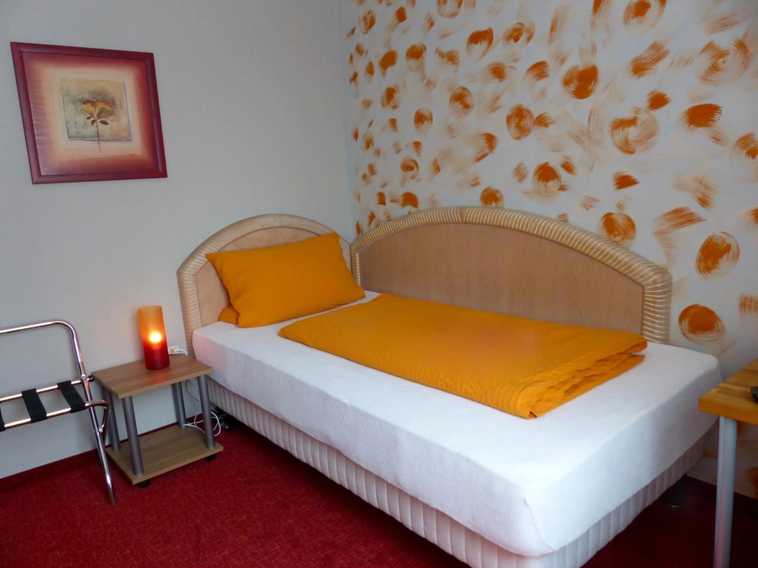 Property building, Bed in Haus der Gastlichkeit