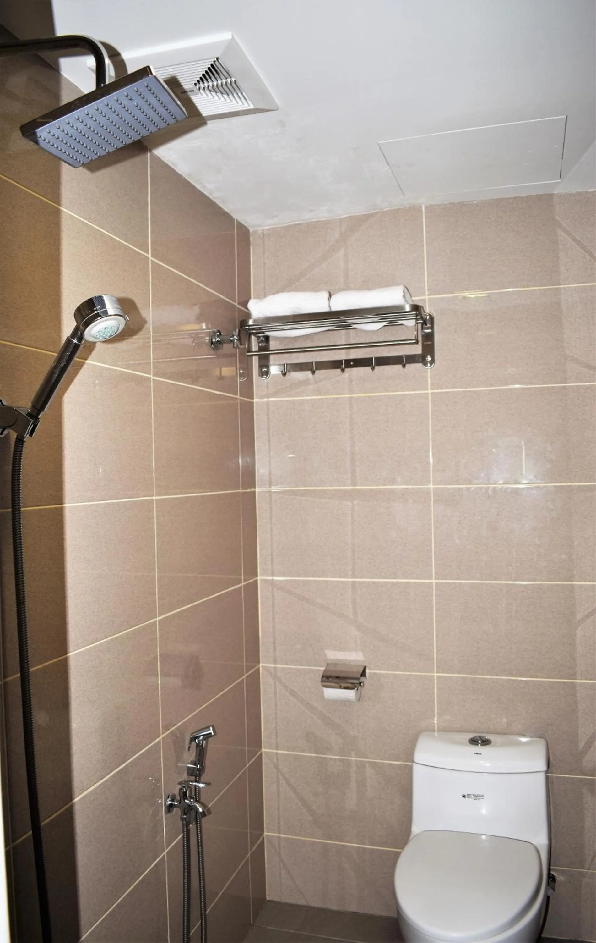 Shower in Xpeed Holiday Hotel