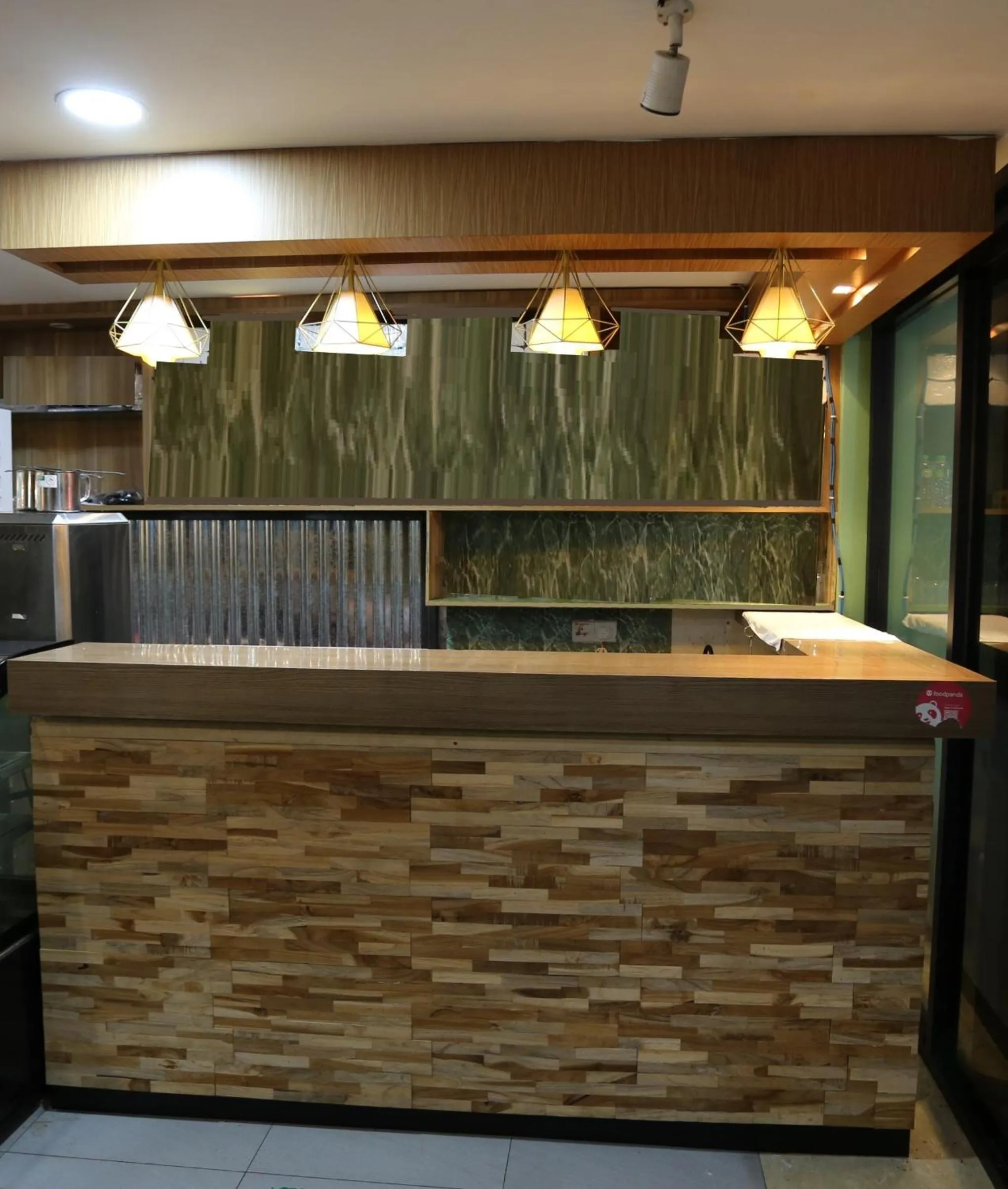 Restaurant/places to eat in Xpeed Holiday Hotel